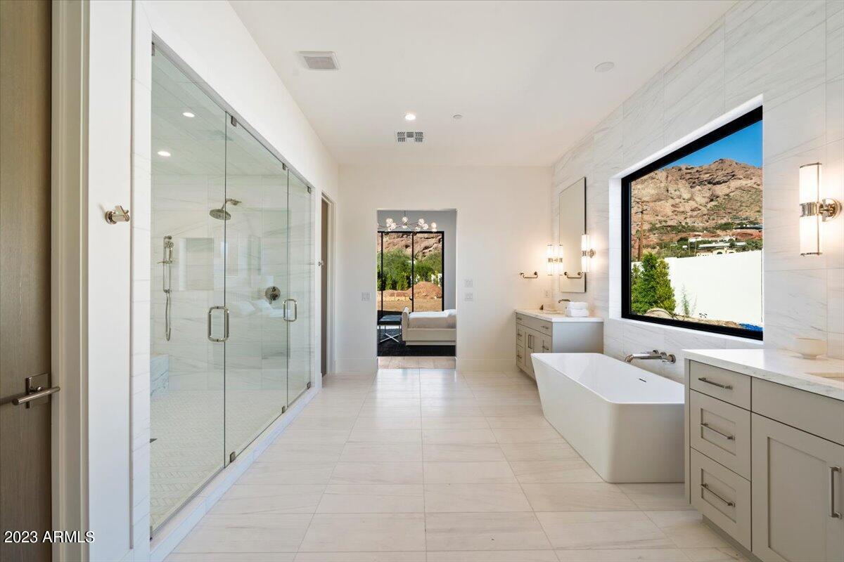 CAMELBACK SIERRA - Residential