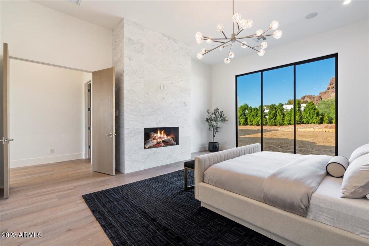 CAMELBACK SIERRA - Residential