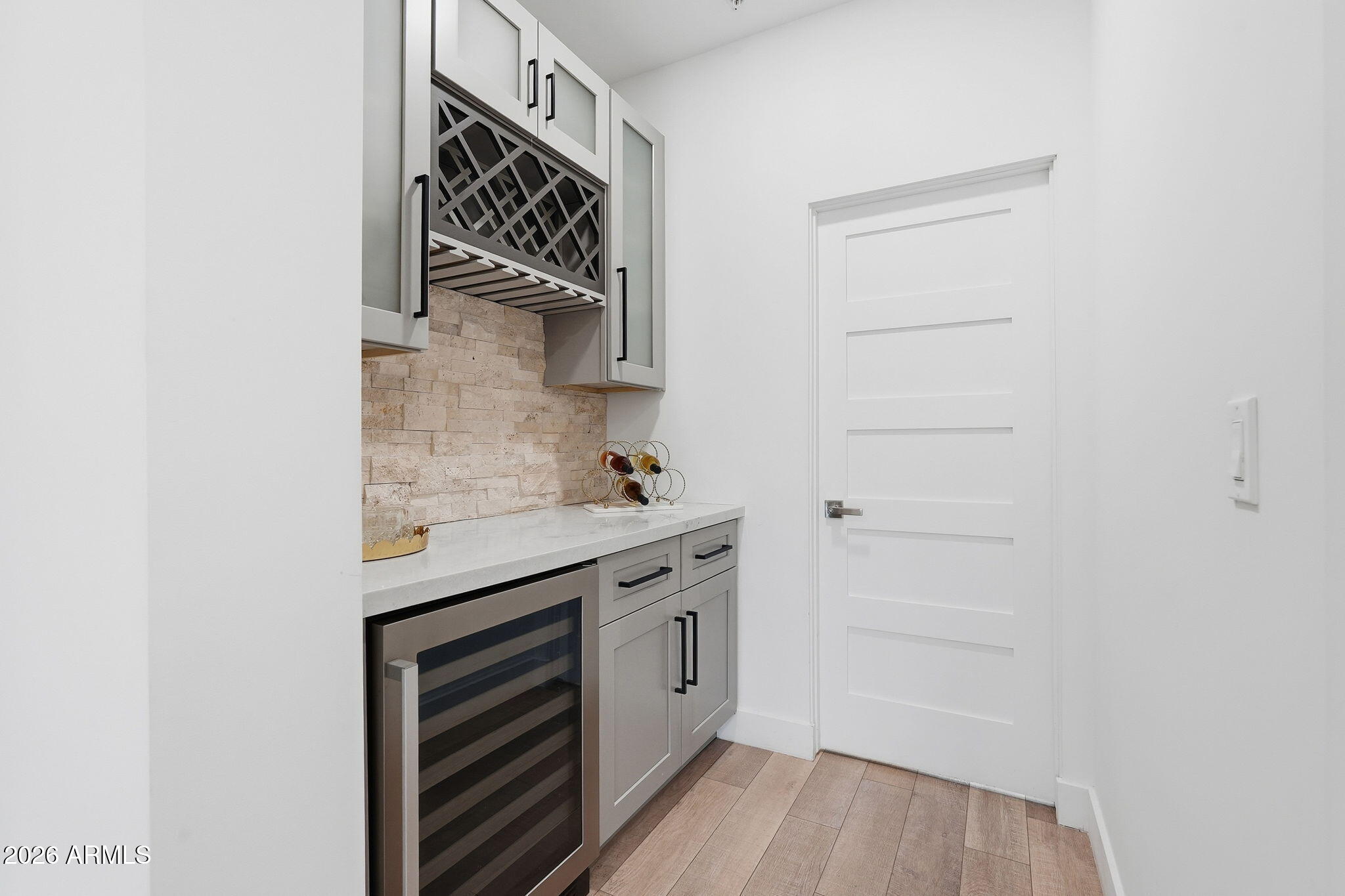 SENECA LUXURY CONDOMINIUMS - Residential Lease
