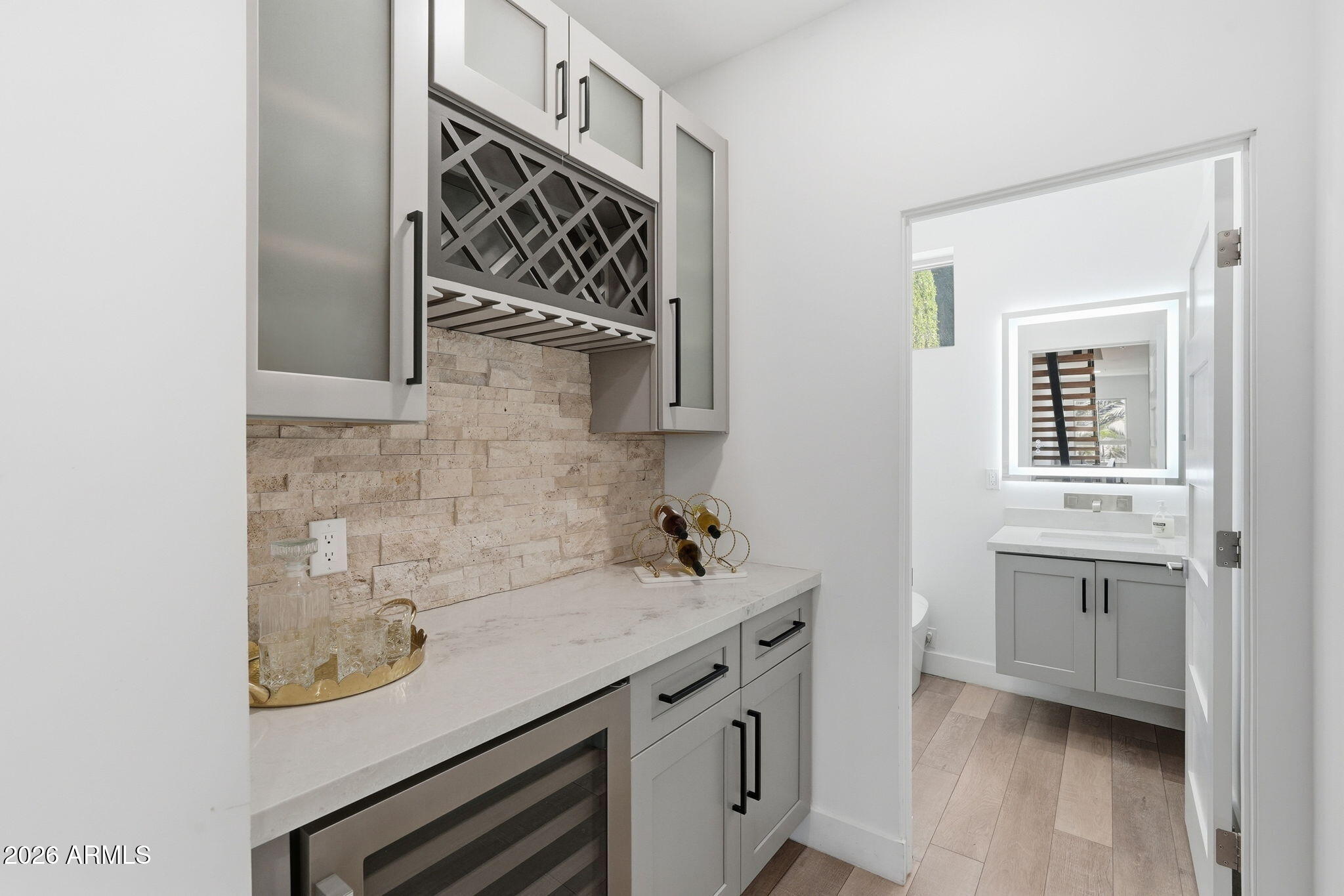 SENECA LUXURY CONDOMINIUMS - Residential Lease