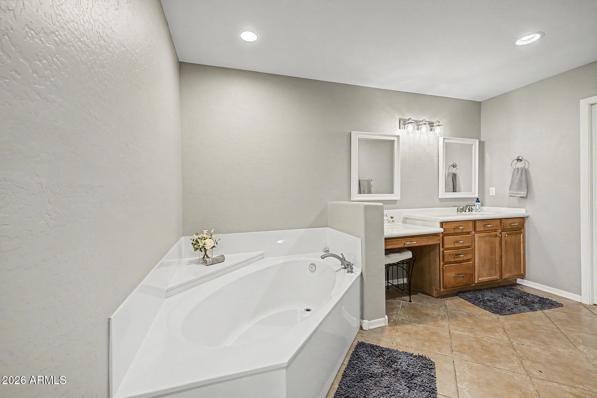 DESERT WILLOW ESTATES - Residential
