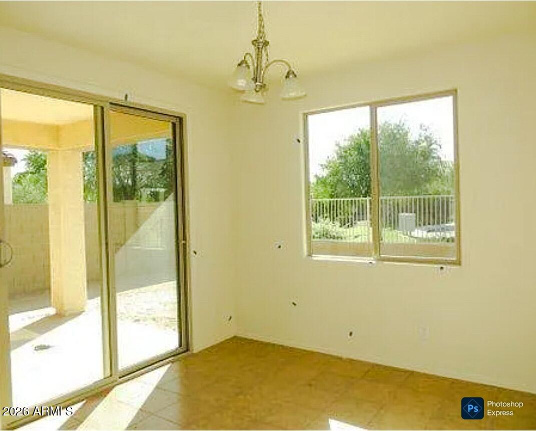 GLEN RIVER AT CANYON TRAILS 3L - Residential Lease
