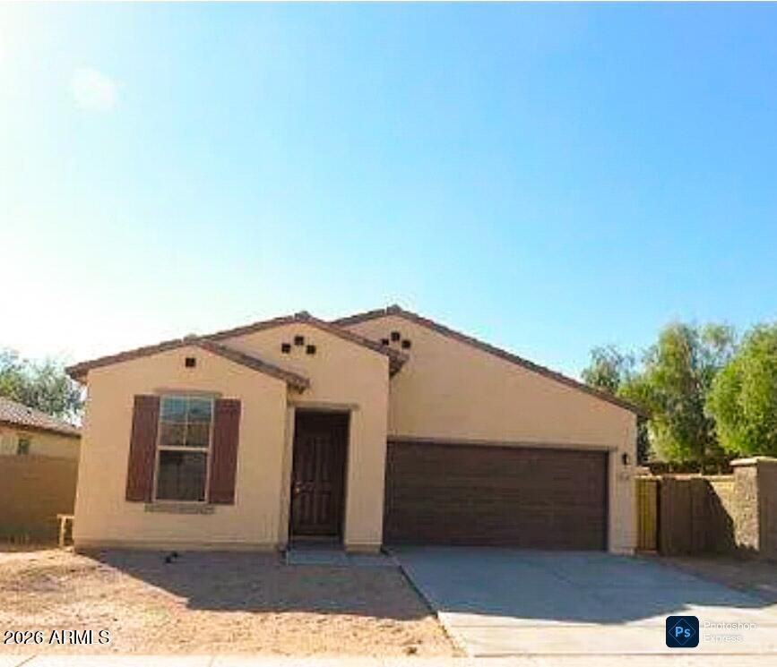 GLEN RIVER AT CANYON TRAILS 3L - Residential Lease
