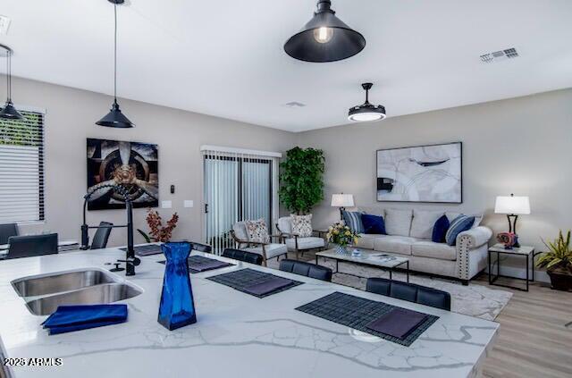 ALAMEDA VILLAS - Residential Income