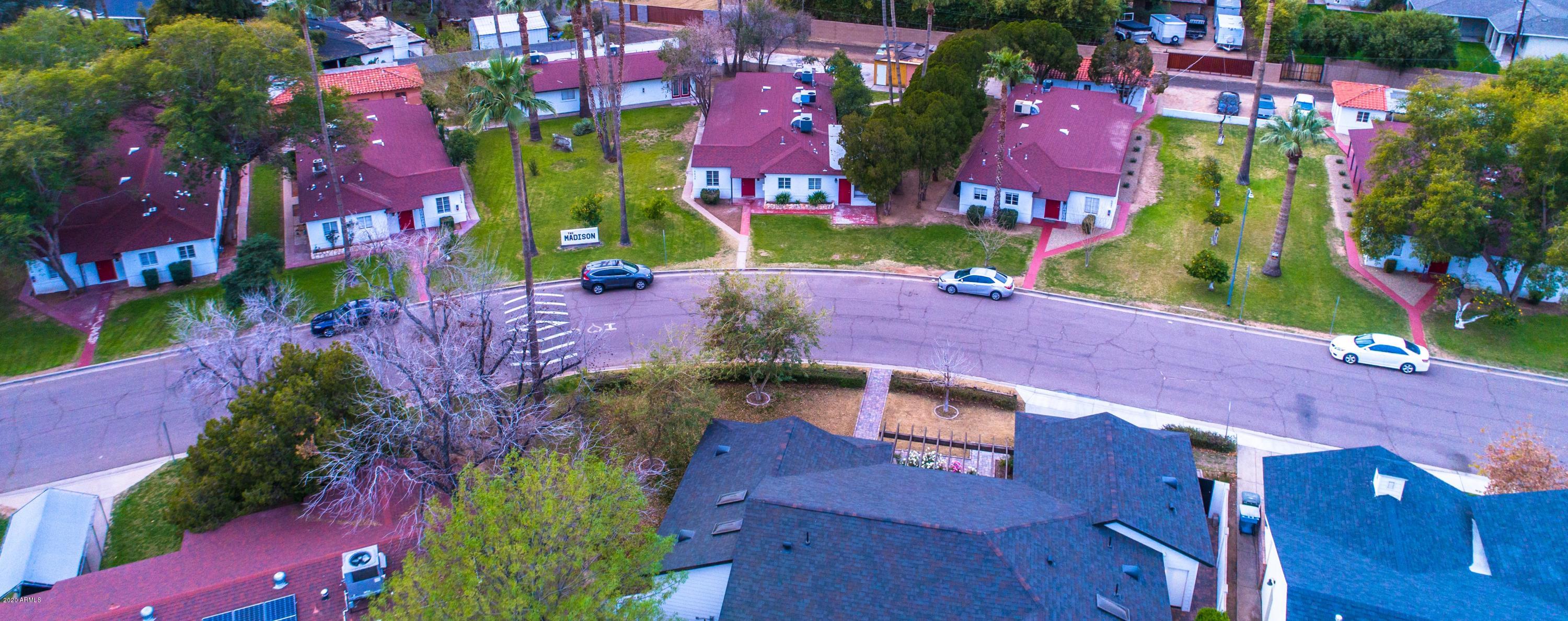 CAMEL SQUARE - Residential Income