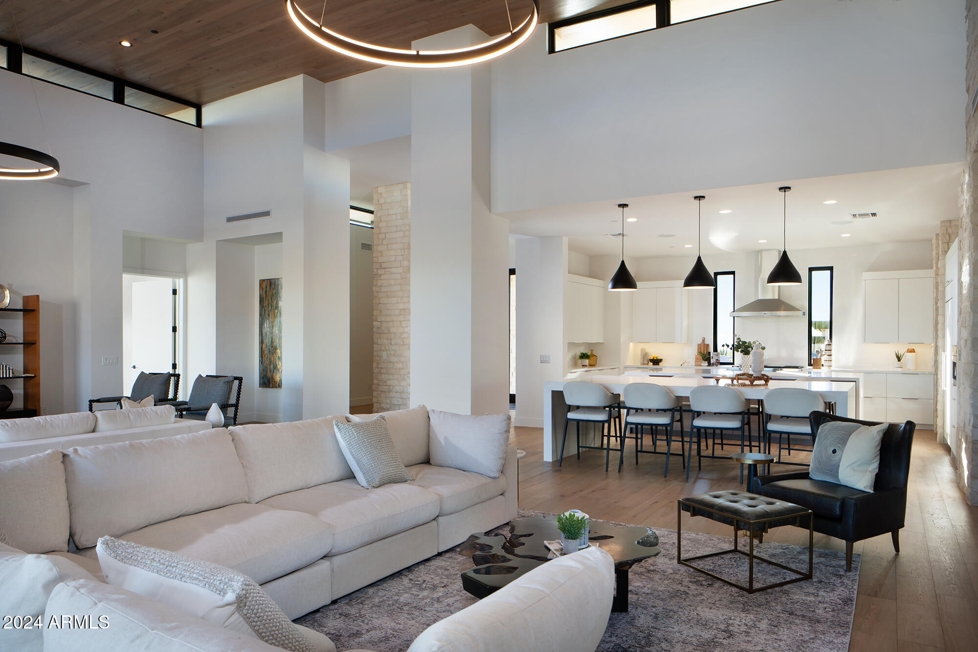 SOLITUDE - Residential