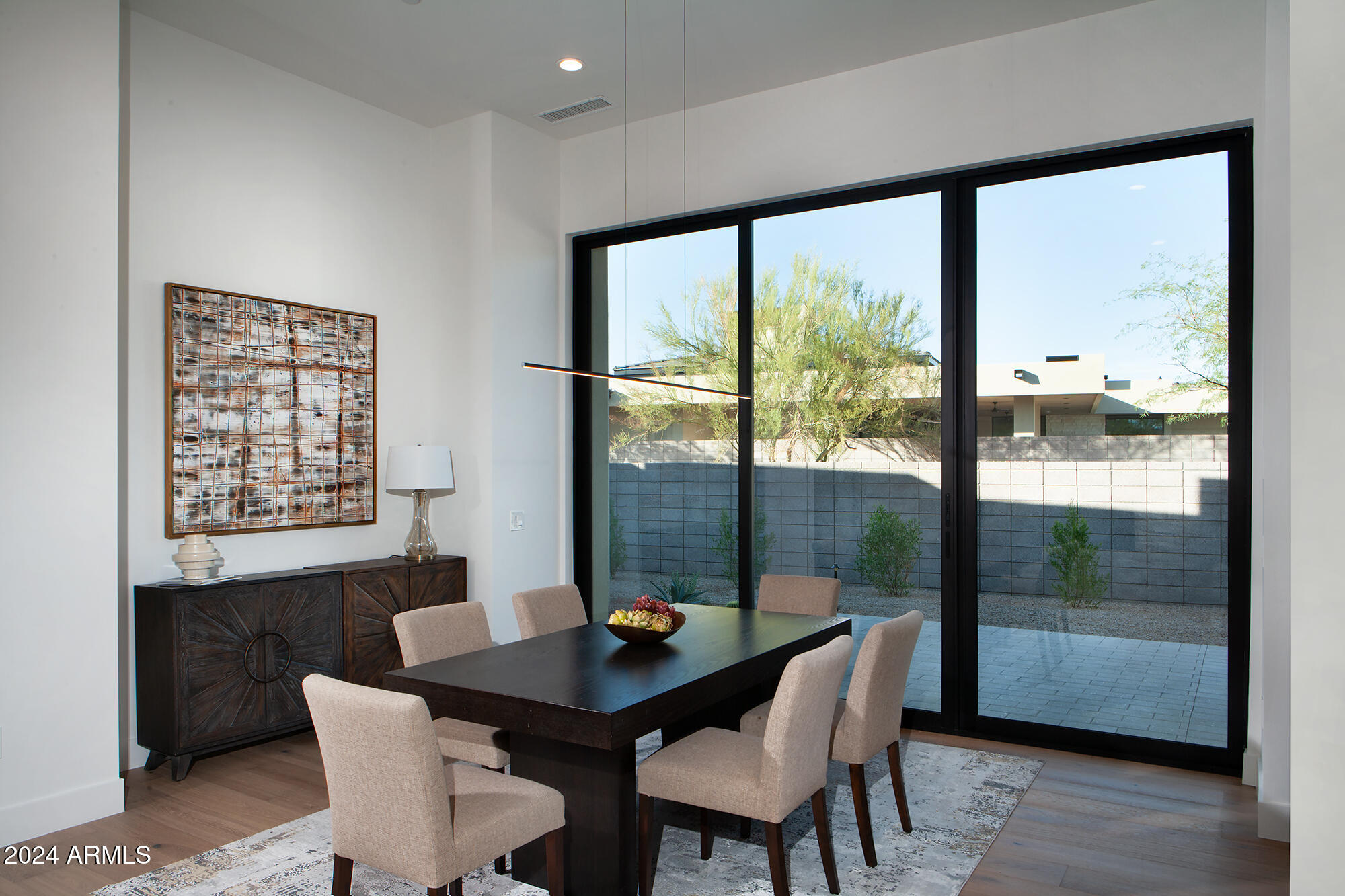 SOLITUDE - Residential