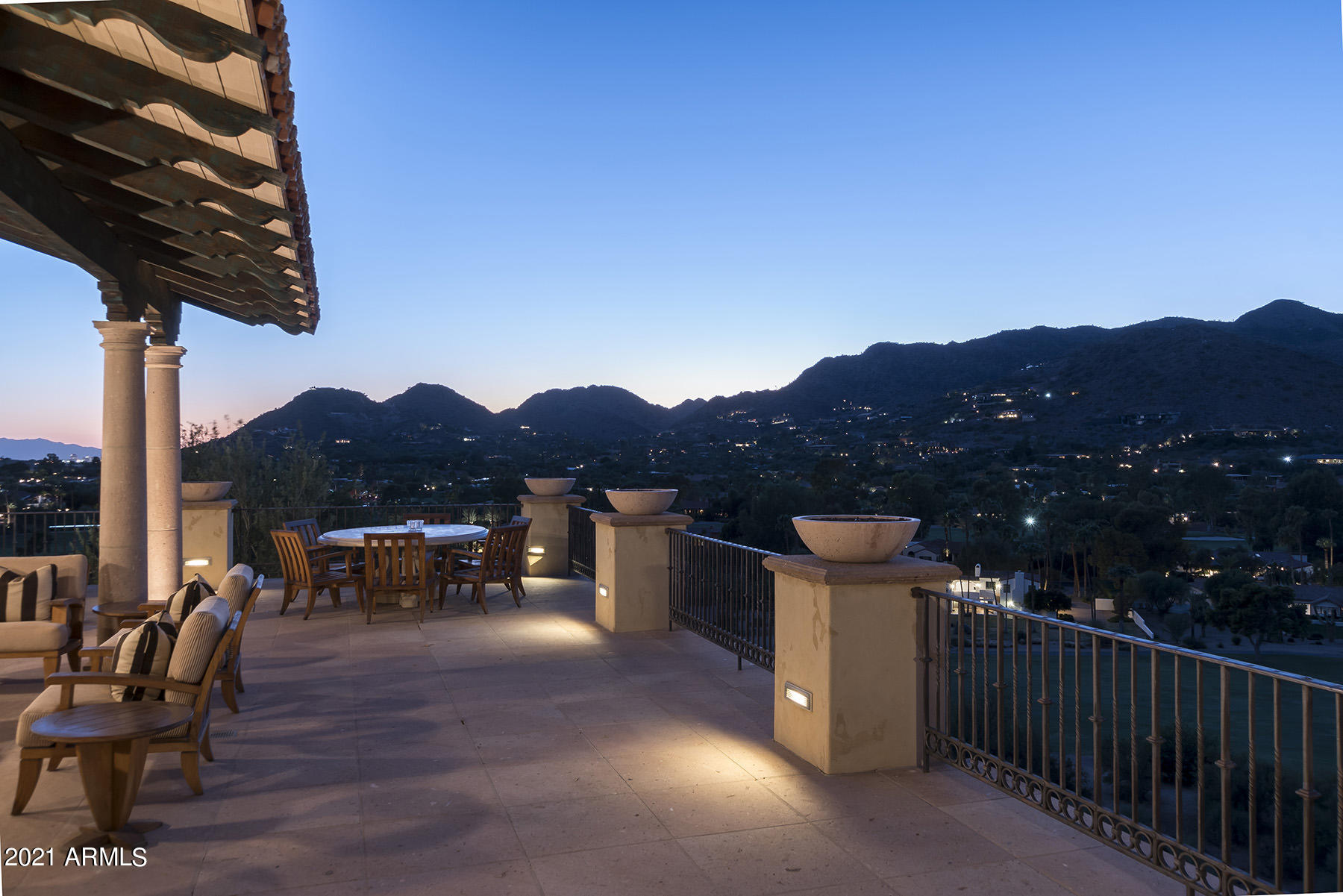 SOL Y LUNA LOT 1 - Residential