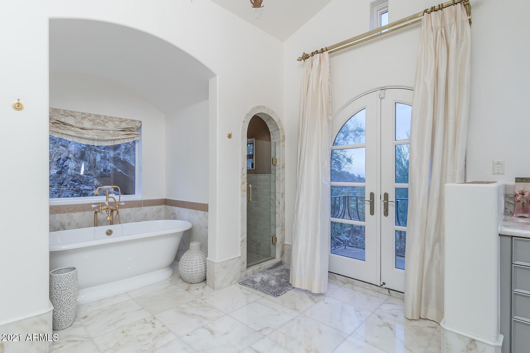 SOL Y LUNA LOT 1 - Residential