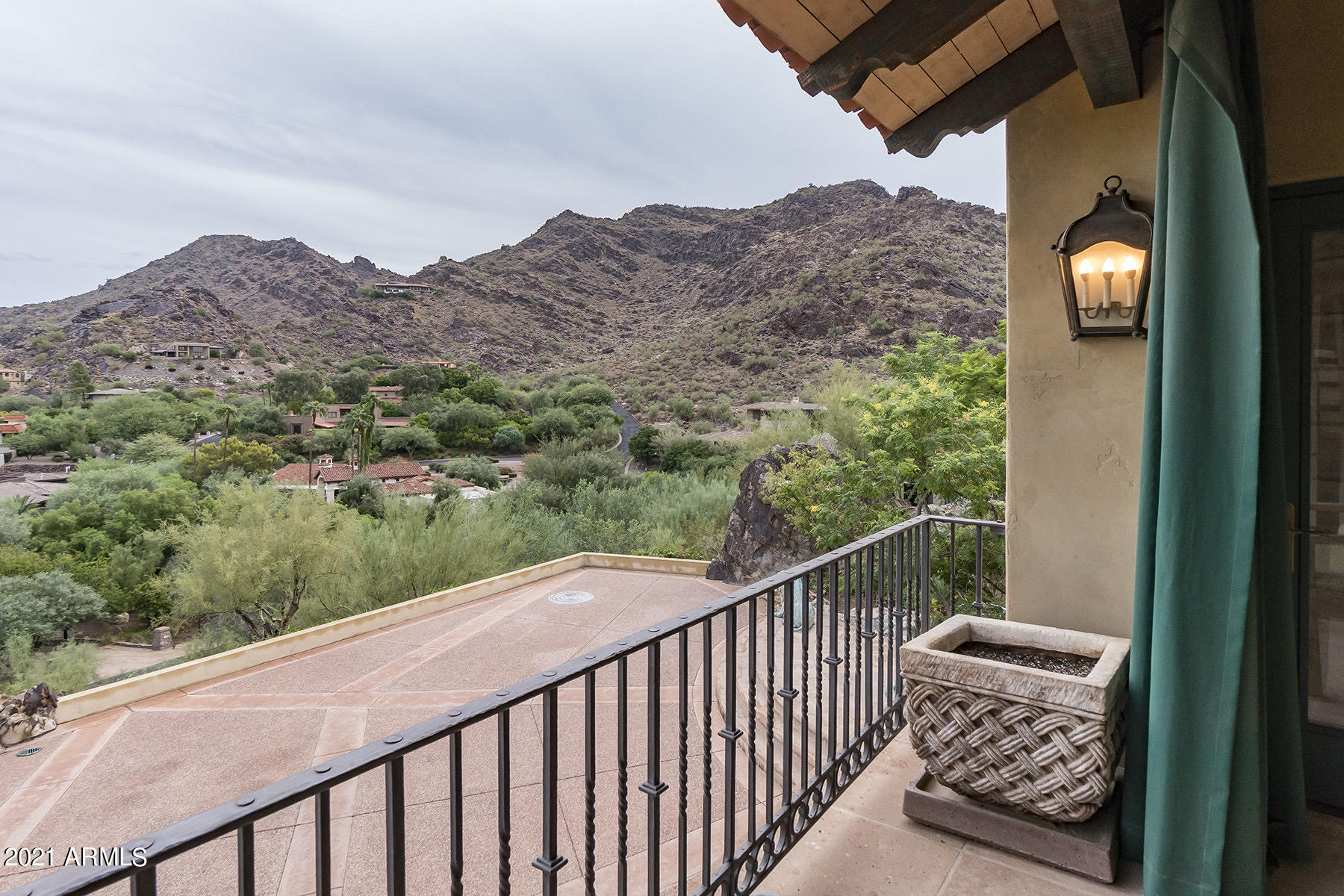 SOL Y LUNA LOT 1 - Residential