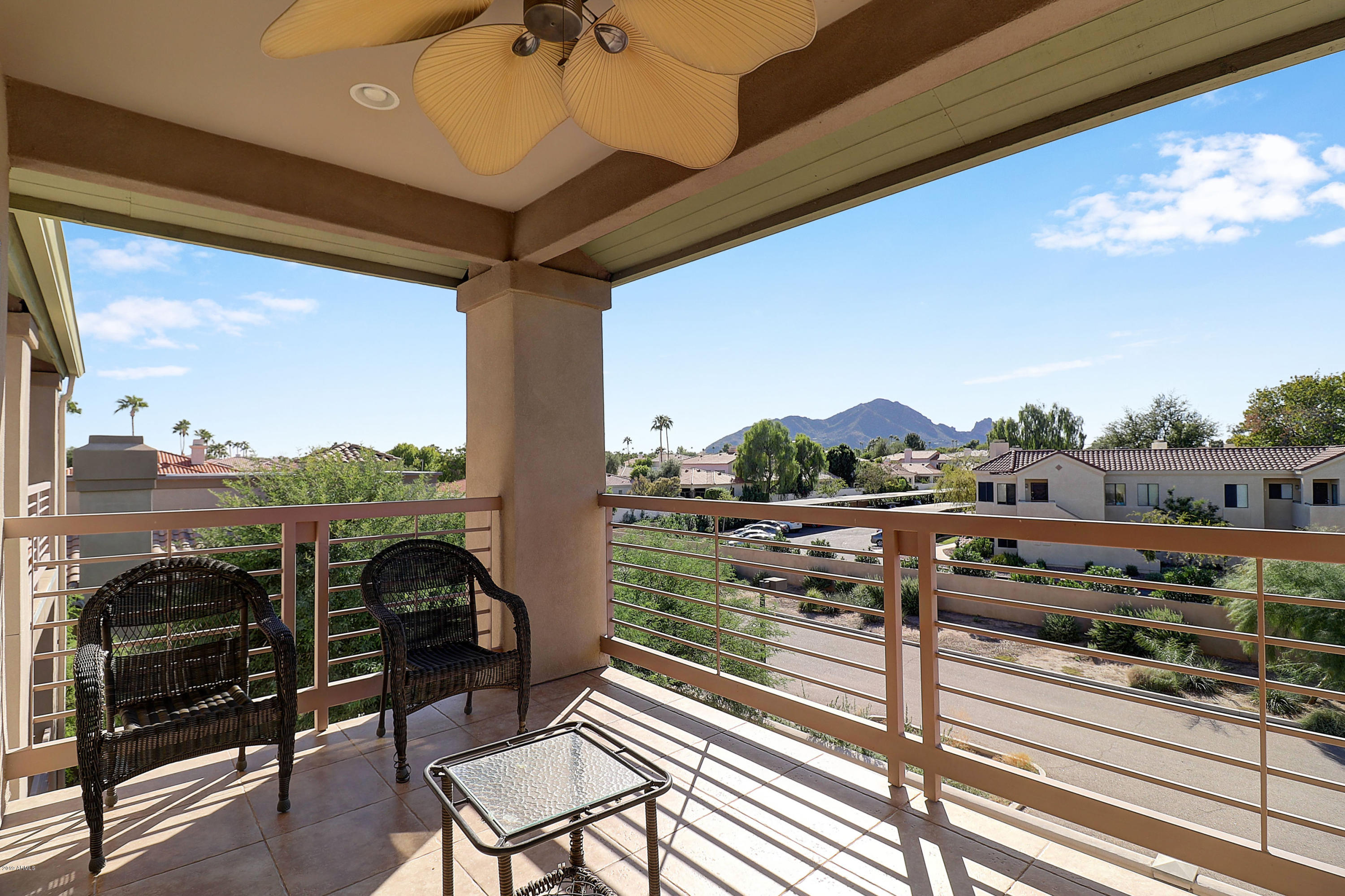 PARADISE VIEW VILLAS CONDOMINIUMS - Residential