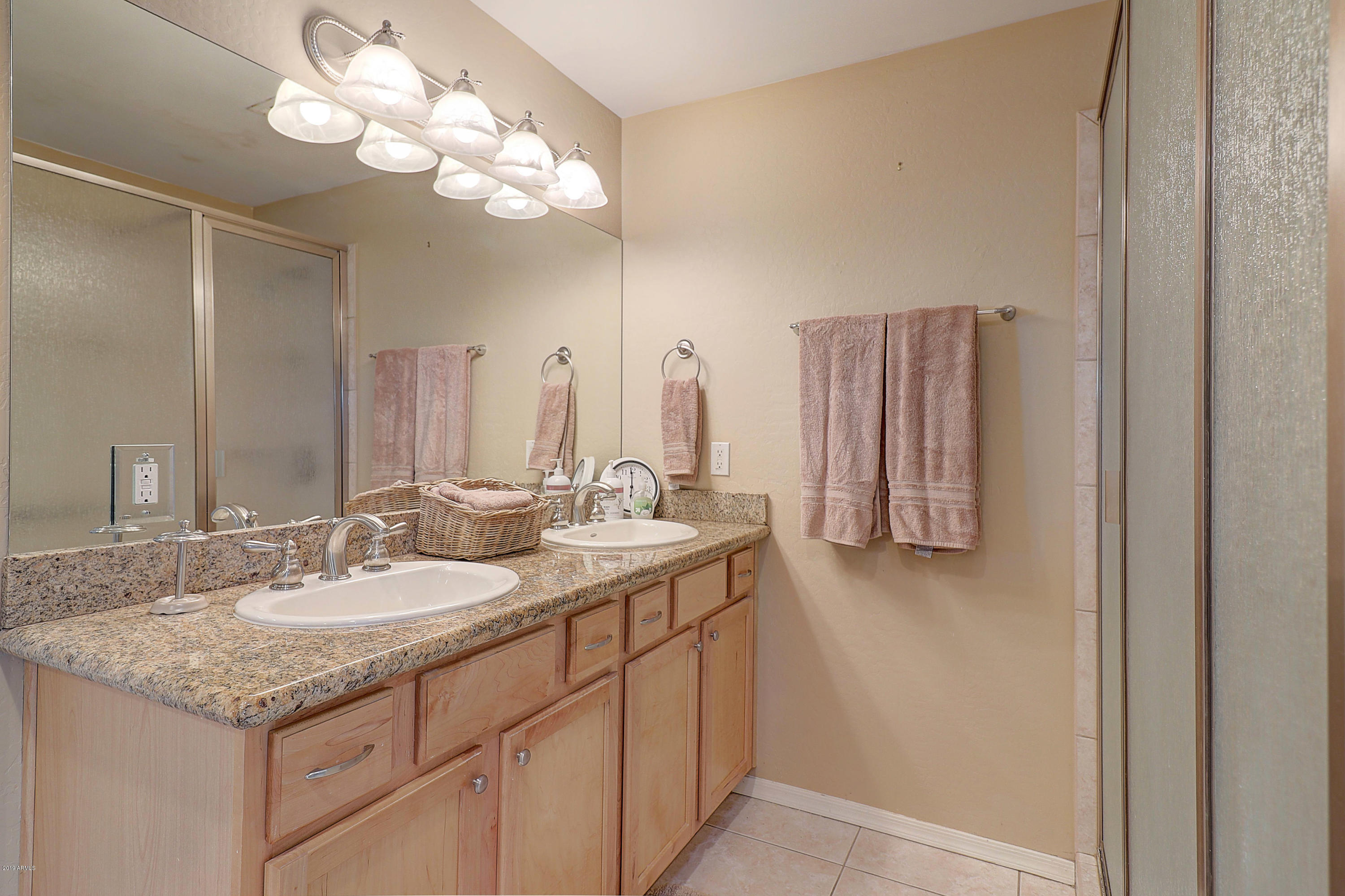 PARADISE VIEW VILLAS CONDOMINIUMS - Residential