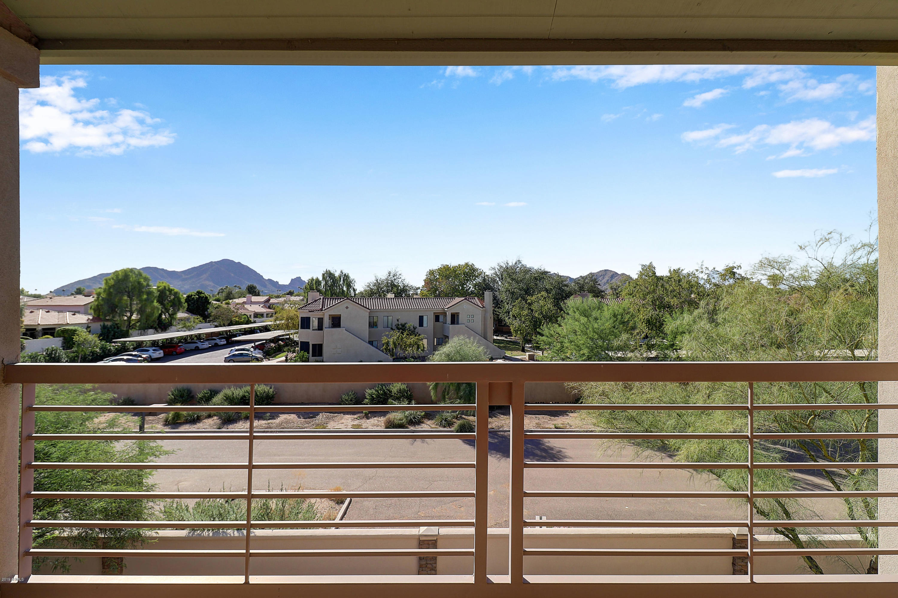 PARADISE VIEW VILLAS CONDOMINIUMS - Residential