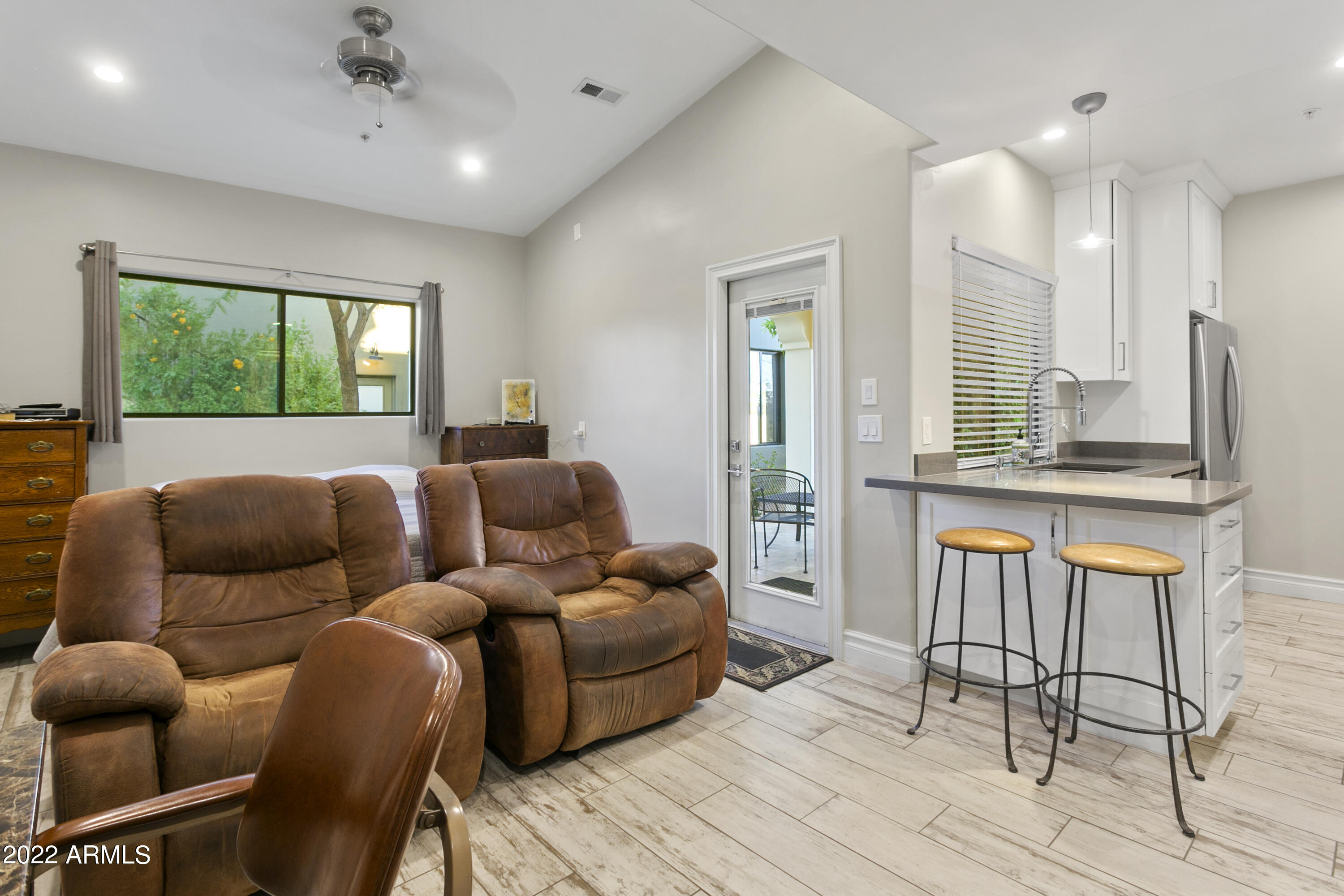 BOB-O-LINK - Residential