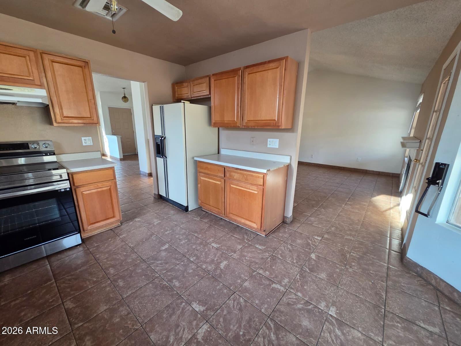 BRAEMAR UNIT 7 - Residential Lease