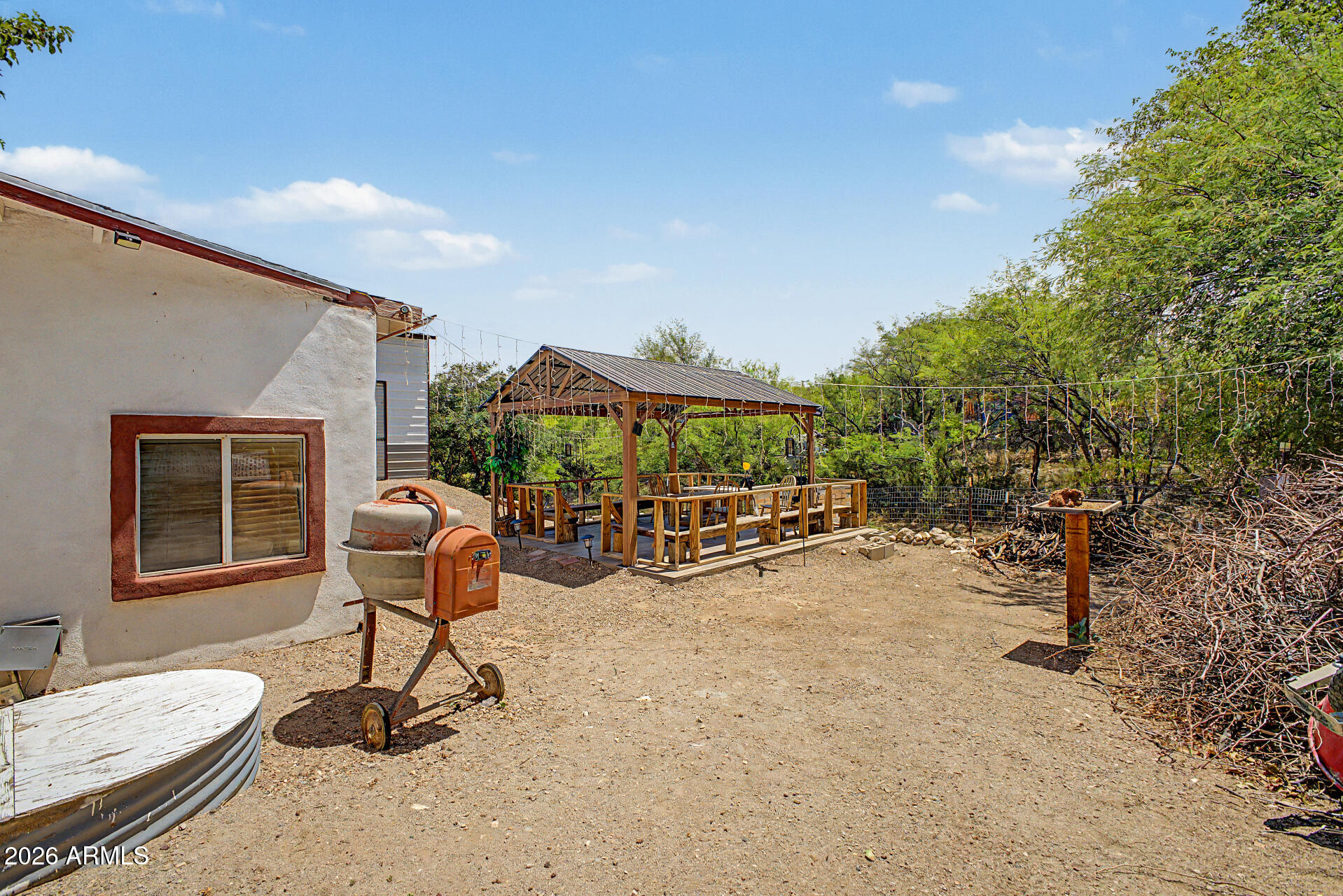 TOMBSTONE - Residential