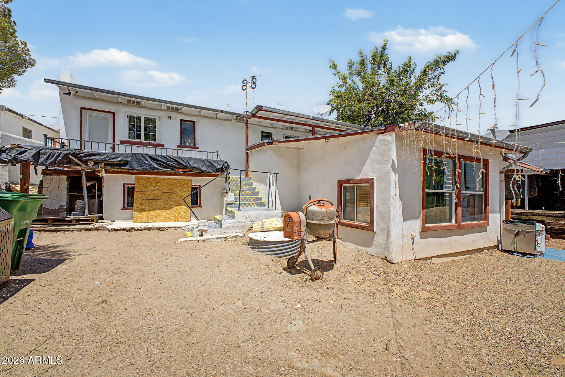 TOMBSTONE - Residential
