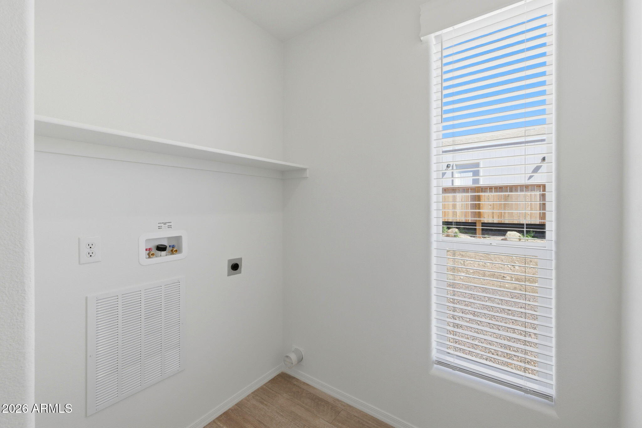 ANTELOPE LAKES - Residential