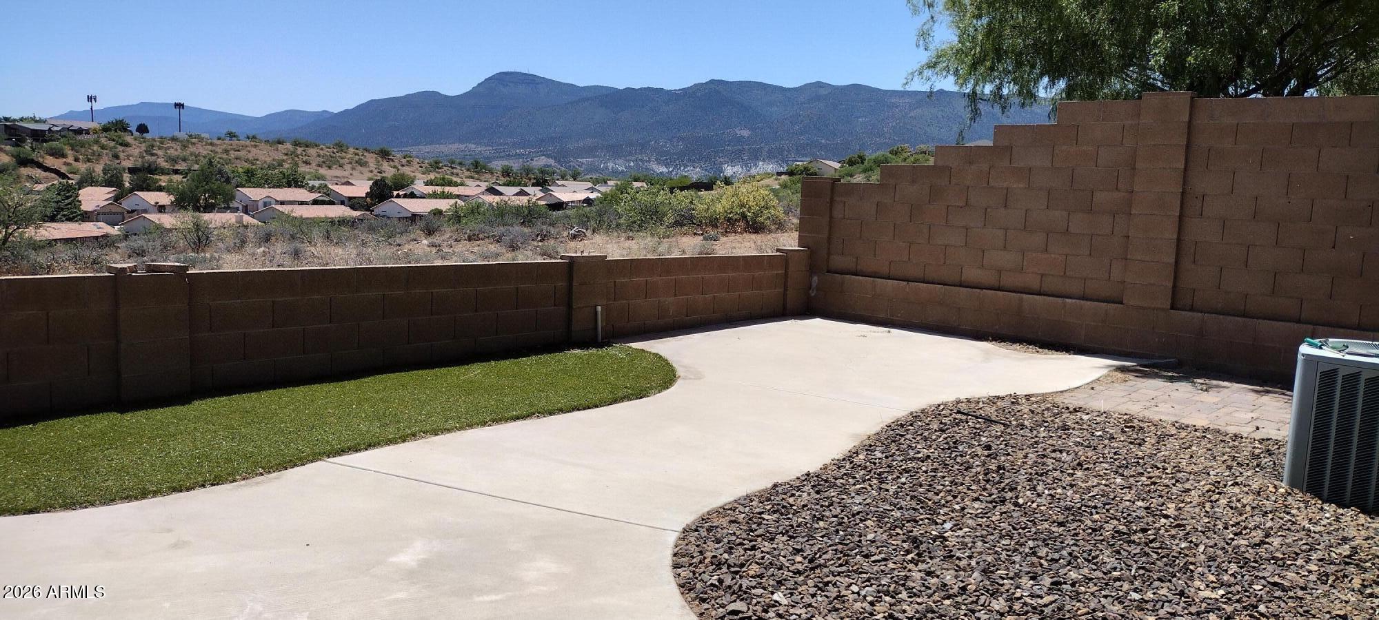 VERDE CLIFFS - Residential