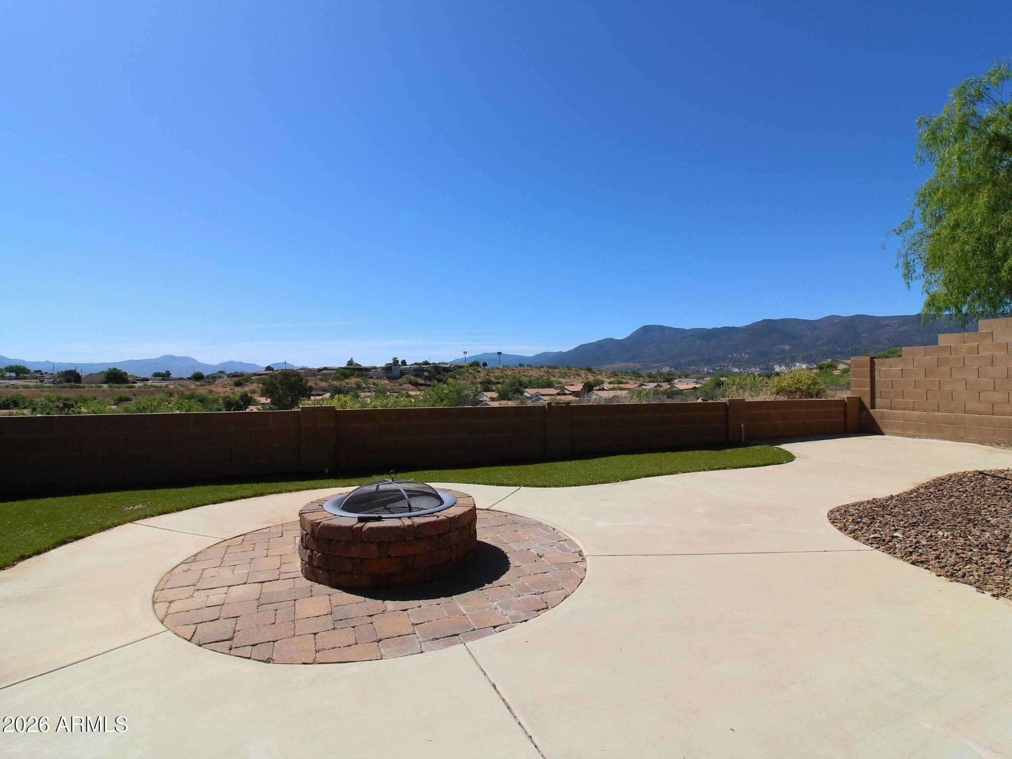 VERDE CLIFFS - Residential