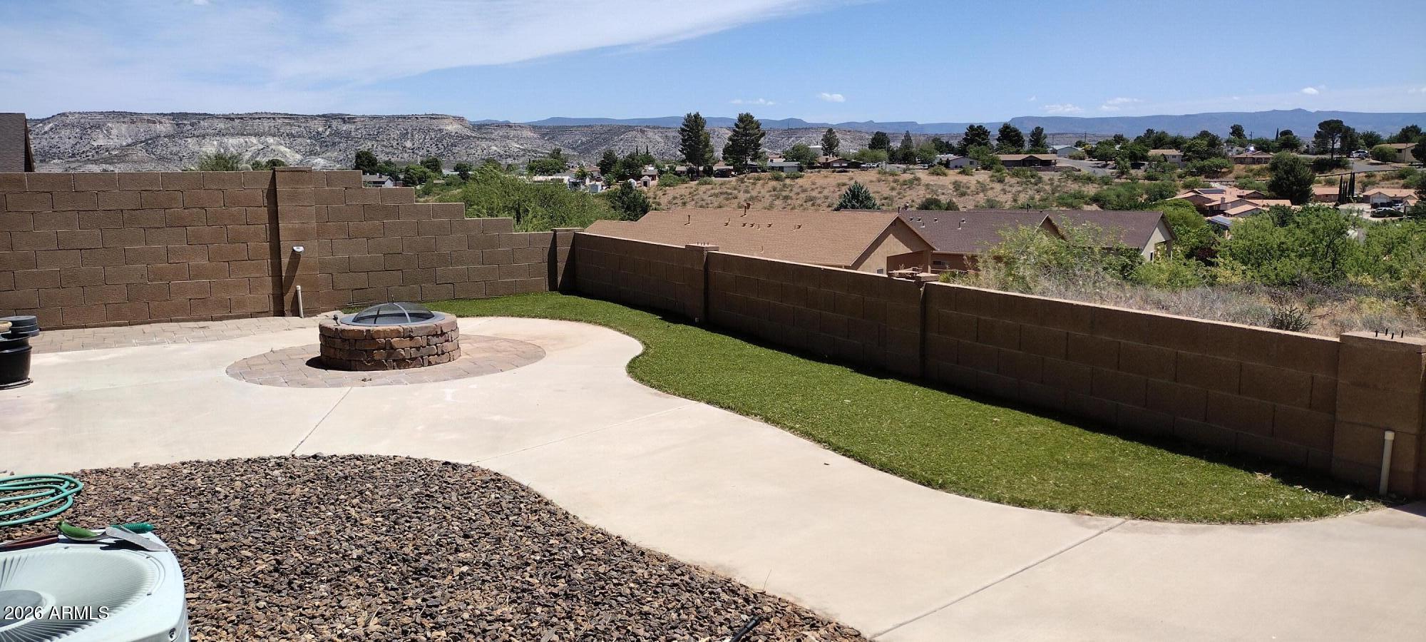 VERDE CLIFFS - Residential
