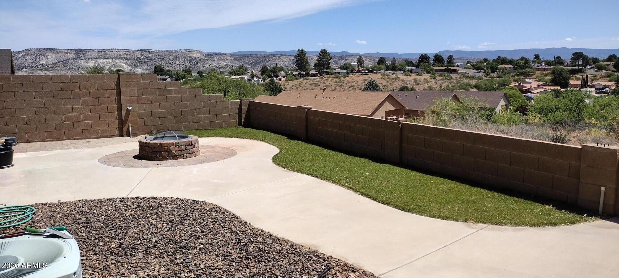VERDE CLIFFS - Residential
