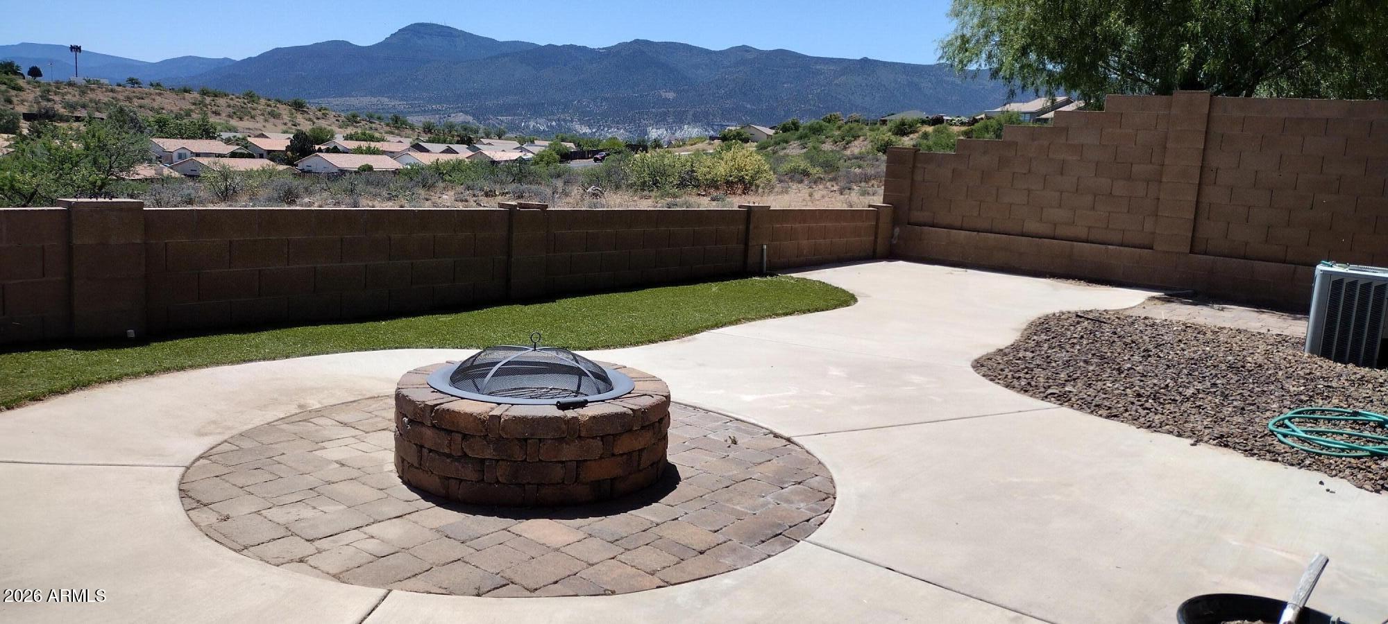 VERDE CLIFFS - Residential
