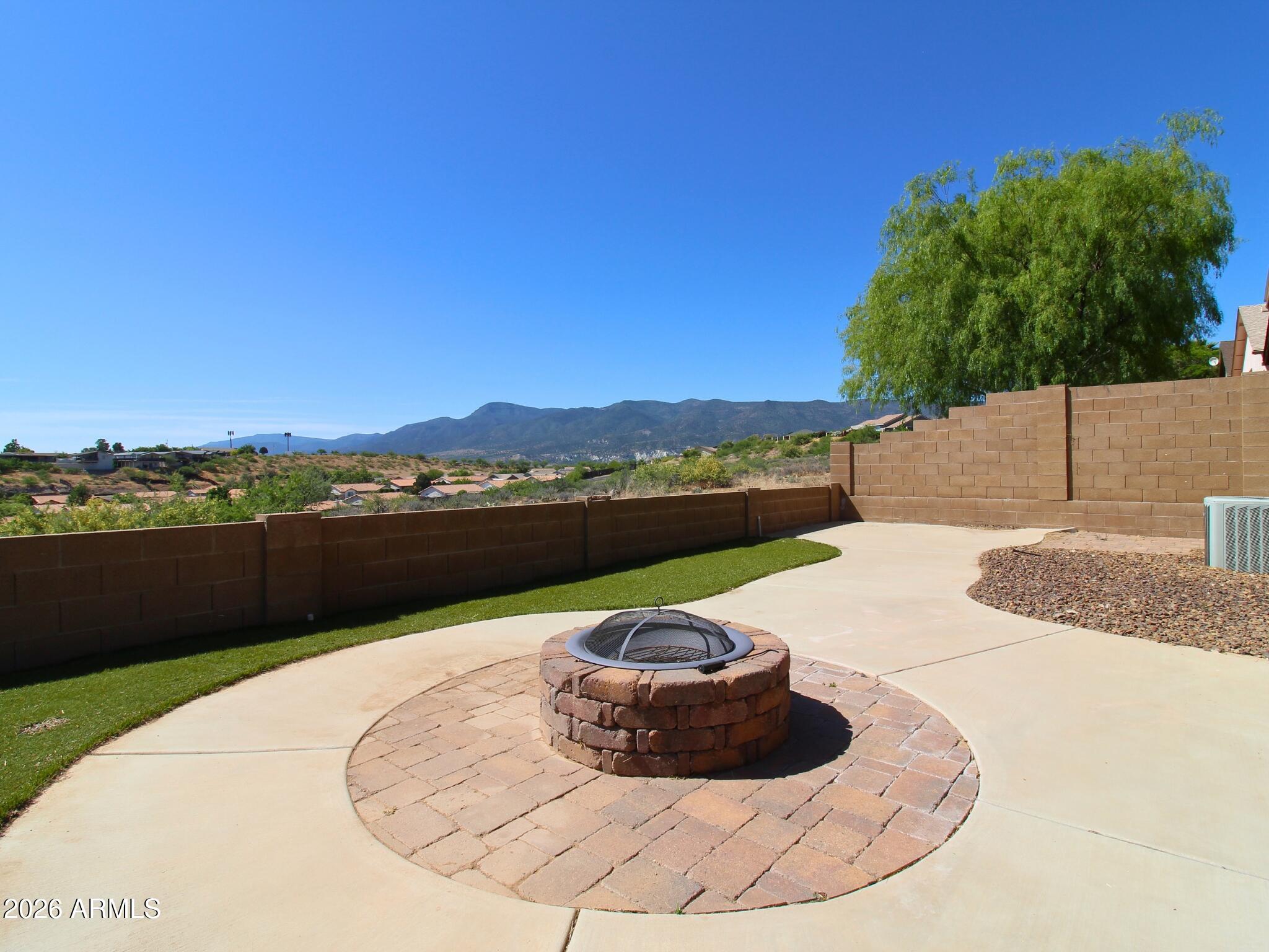 VERDE CLIFFS - Residential