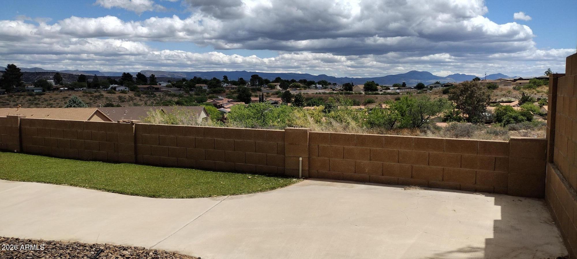 VERDE CLIFFS - Residential