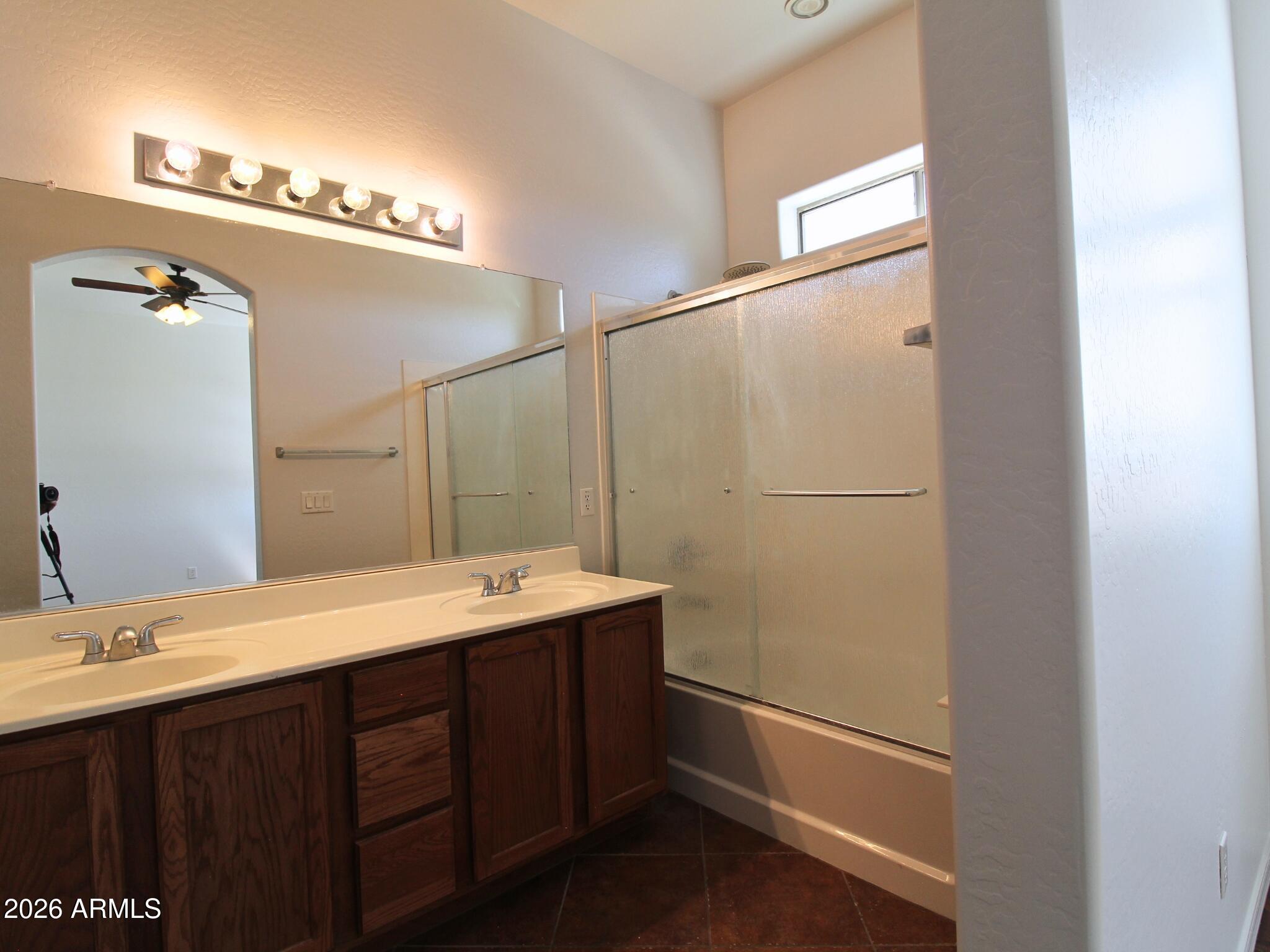 VERDE CLIFFS - Residential