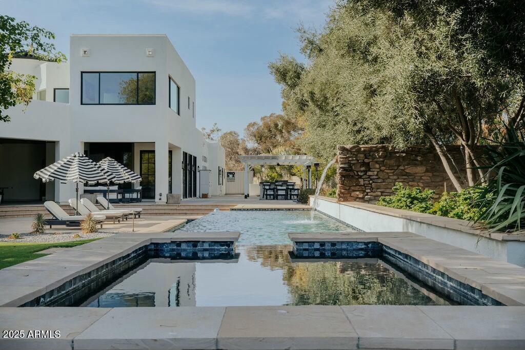 DESERT WIND UNIT 2 - Residential