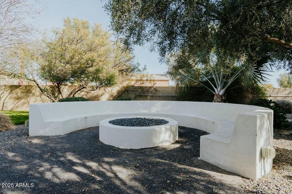 DESERT WIND UNIT 2 - Residential