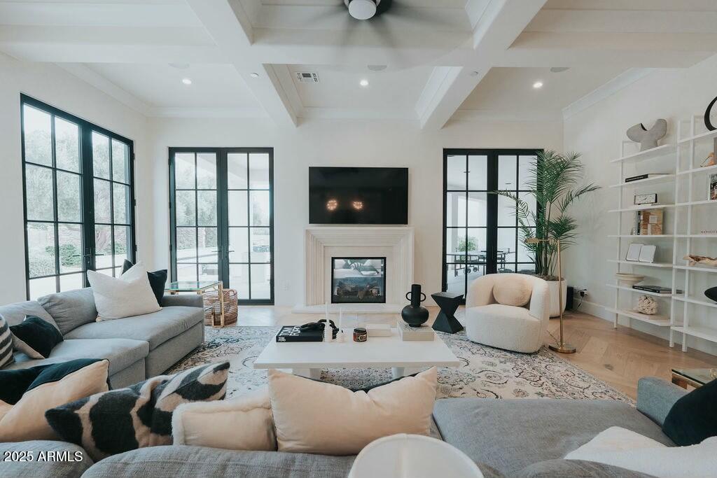 DESERT WIND UNIT 2 - Residential