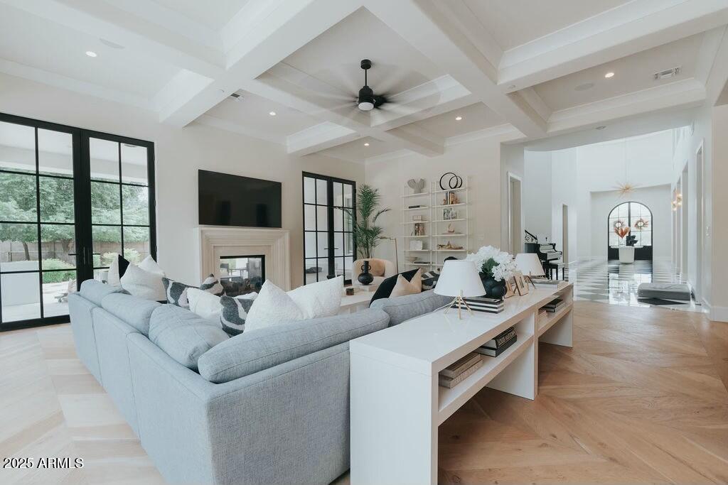 DESERT WIND UNIT 2 - Residential