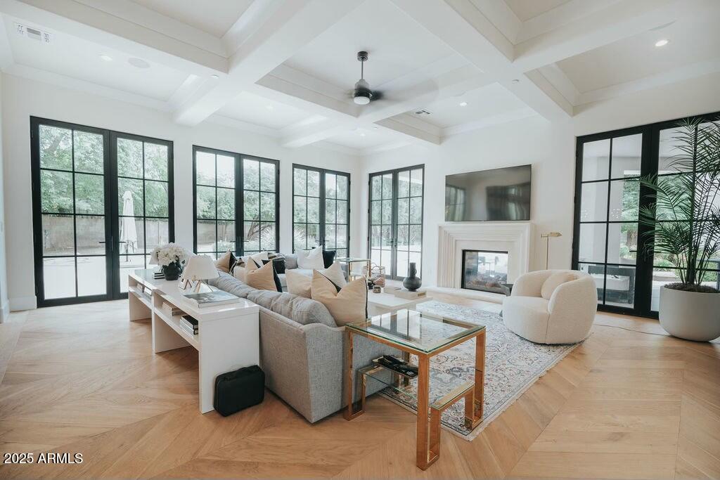 DESERT WIND UNIT 2 - Residential