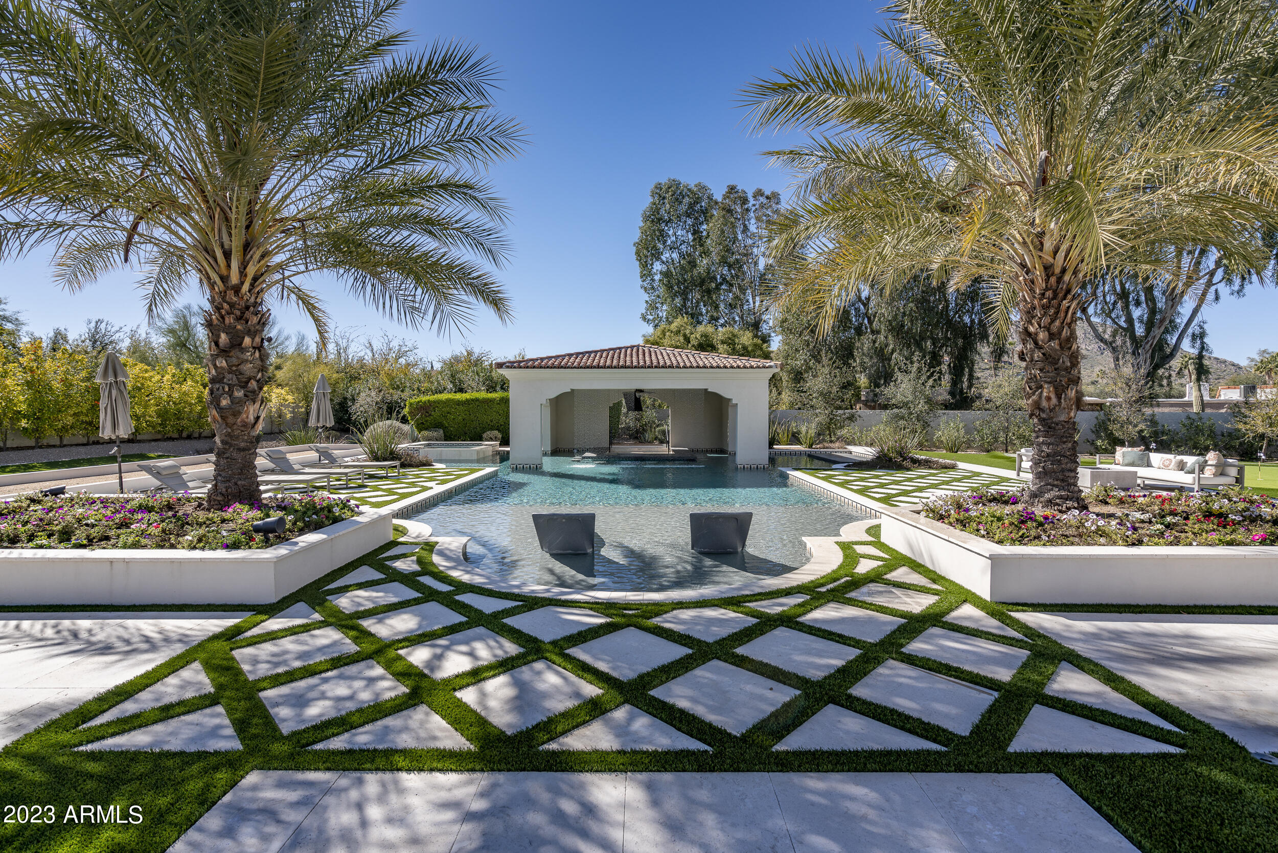 MOCKINGBIRD SQUARE - Residential