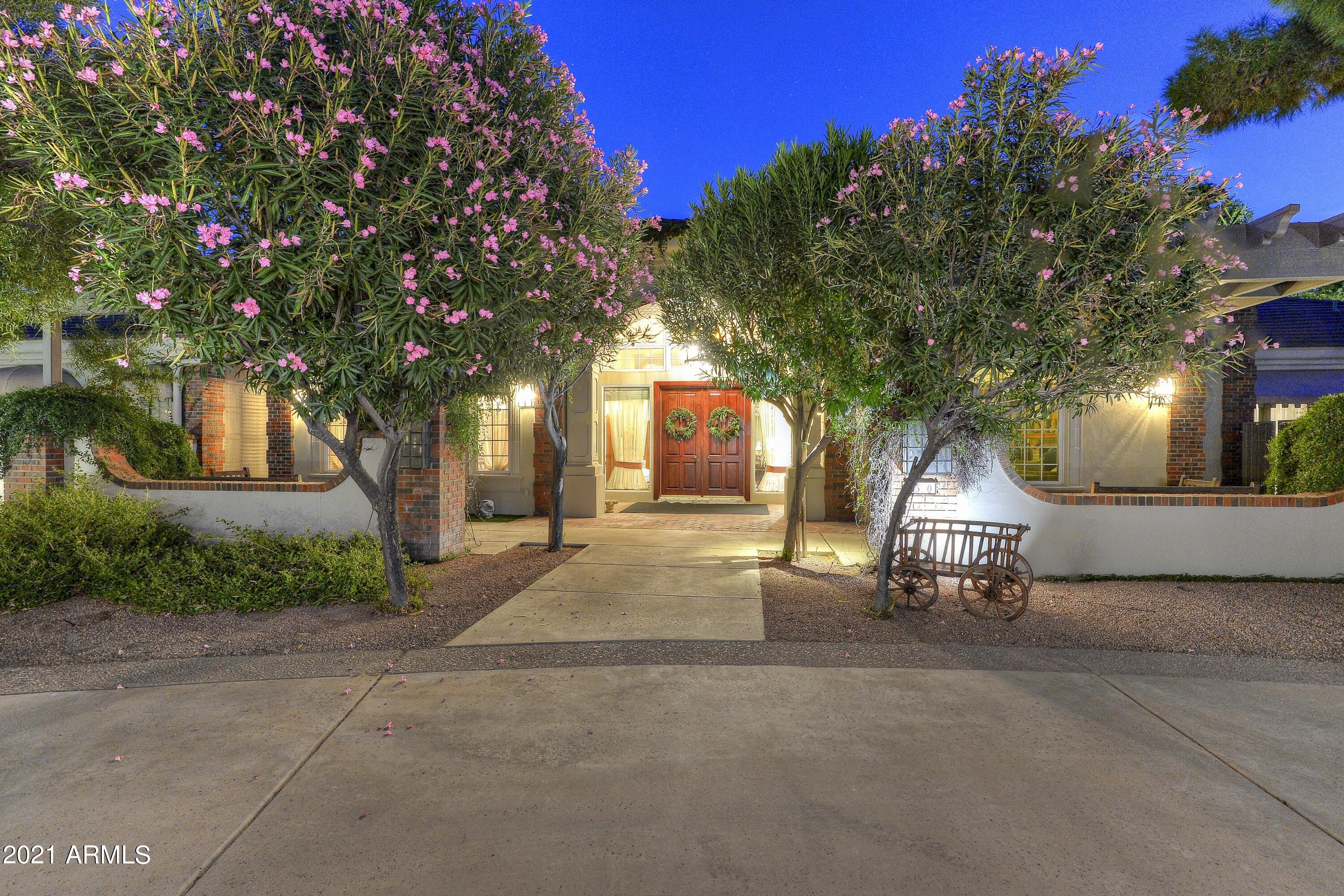 CASA BLANCA ESTATES LOT 20-37 & TR A - Residential