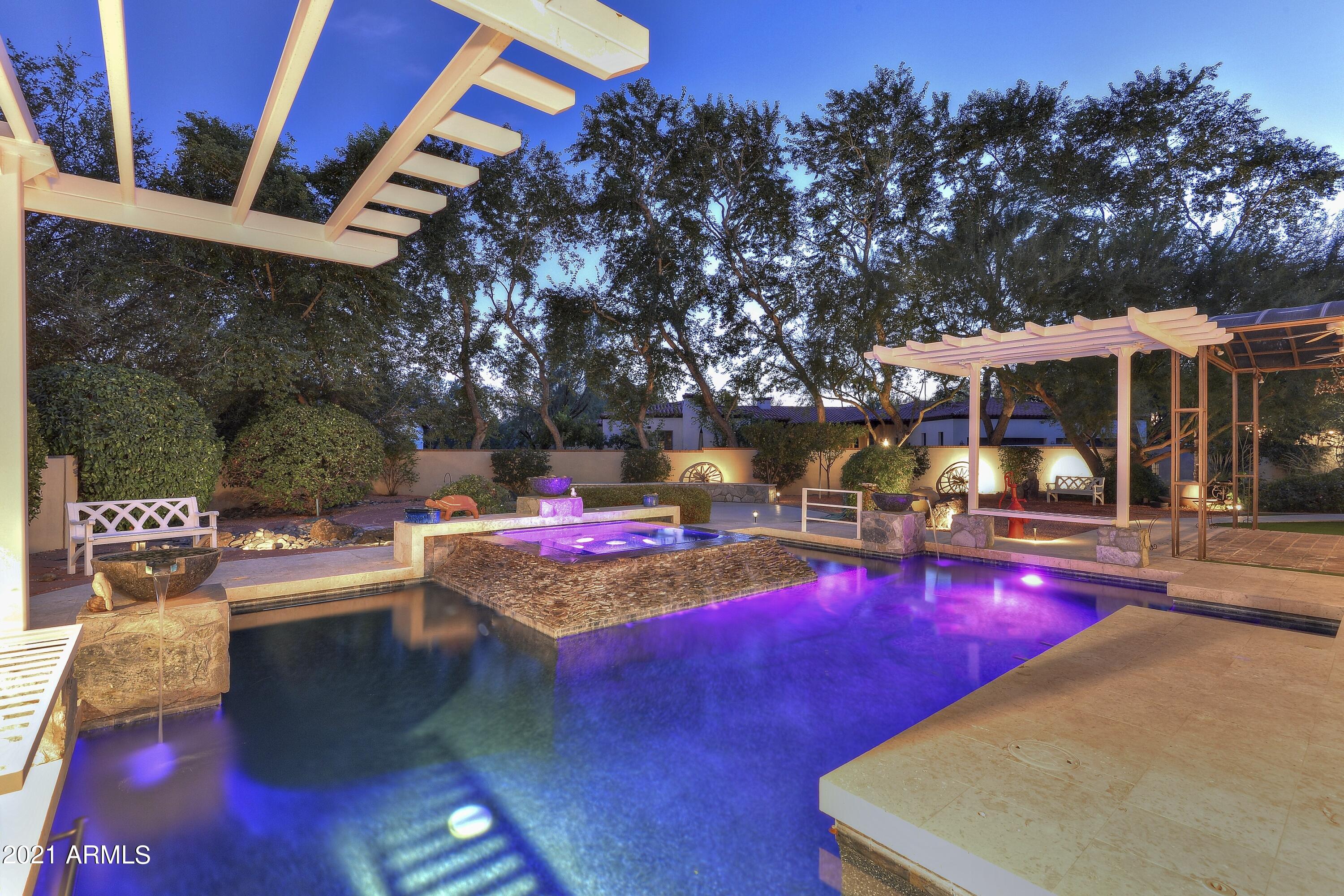 CASA BLANCA ESTATES LOT 20-37 & TR A - Residential