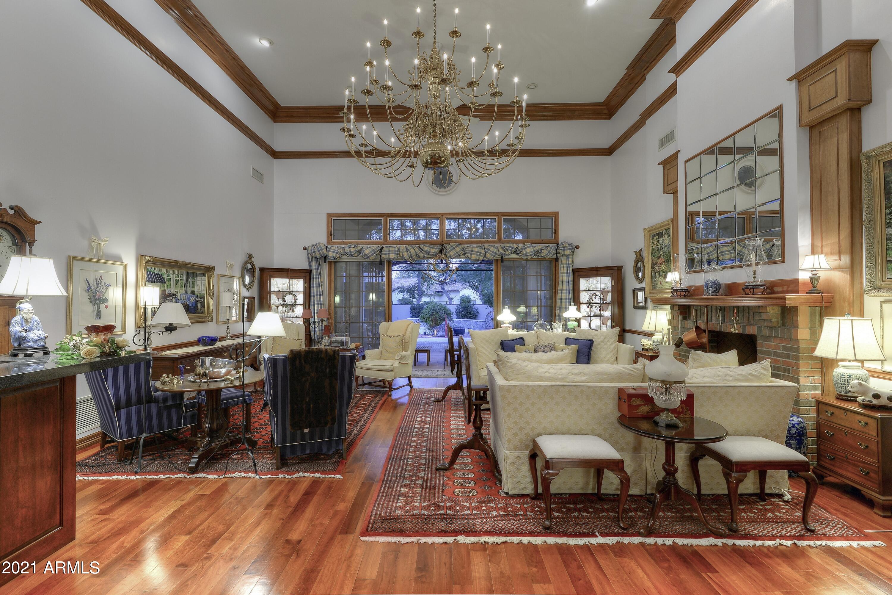 CASA BLANCA ESTATES LOT 20-37 & TR A - Residential