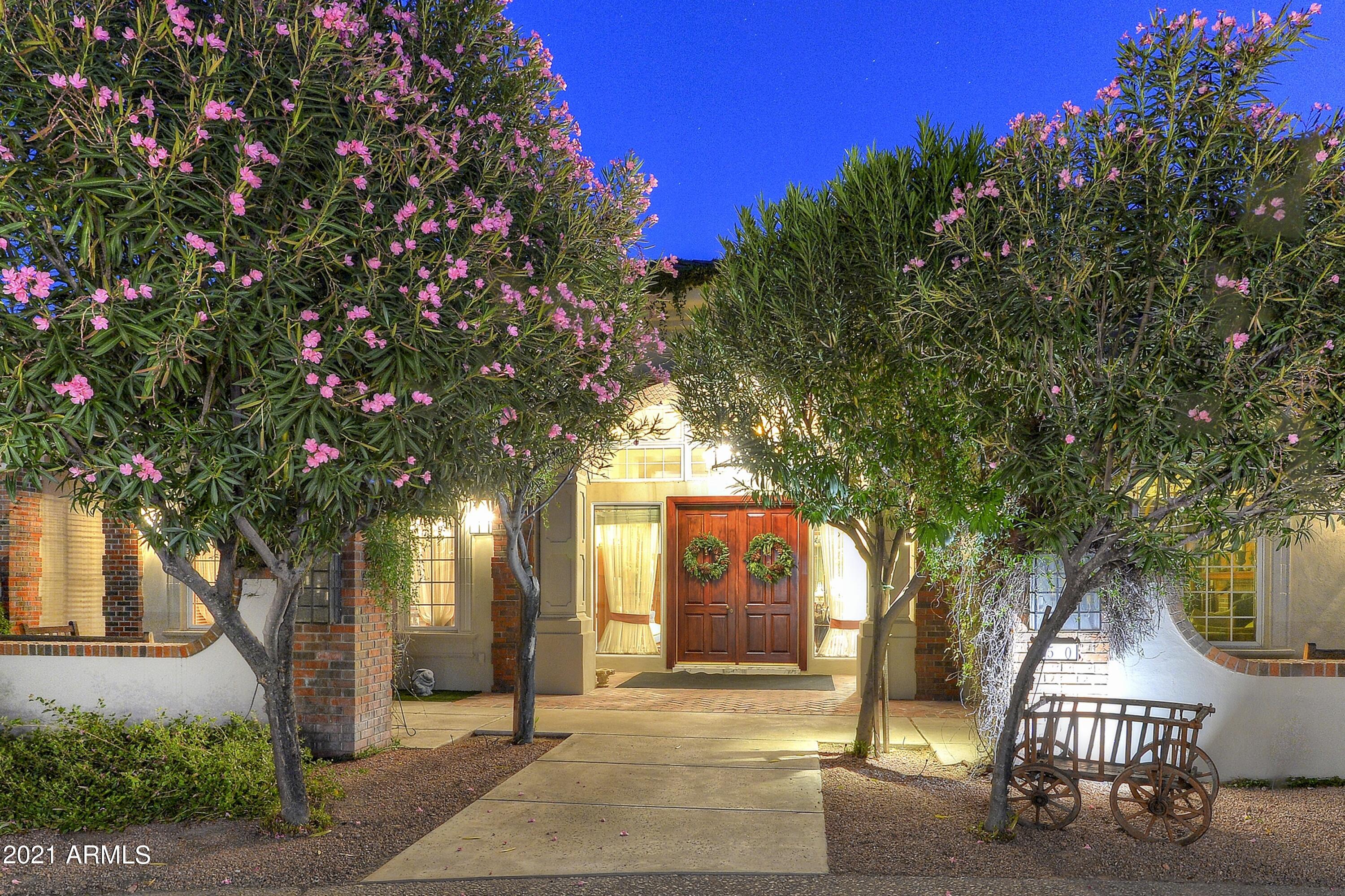 CASA BLANCA ESTATES LOT 20-37 & TR A - Residential