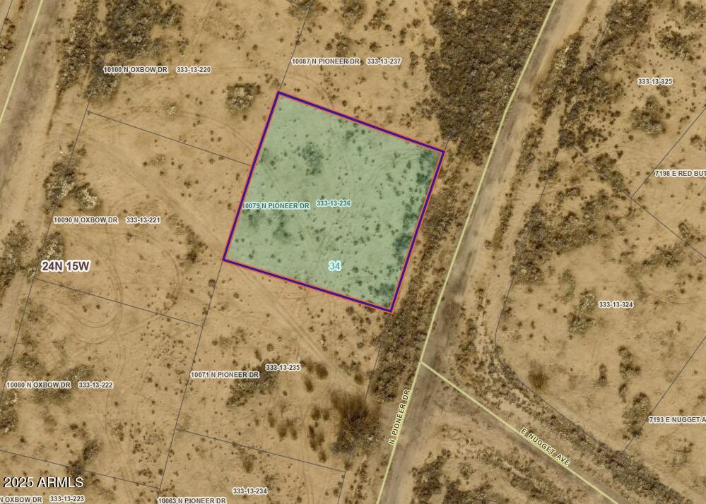 This lot is located in a golf community and has great mountain views! This is a great investment for the future. Don't miss out on this opportunity!