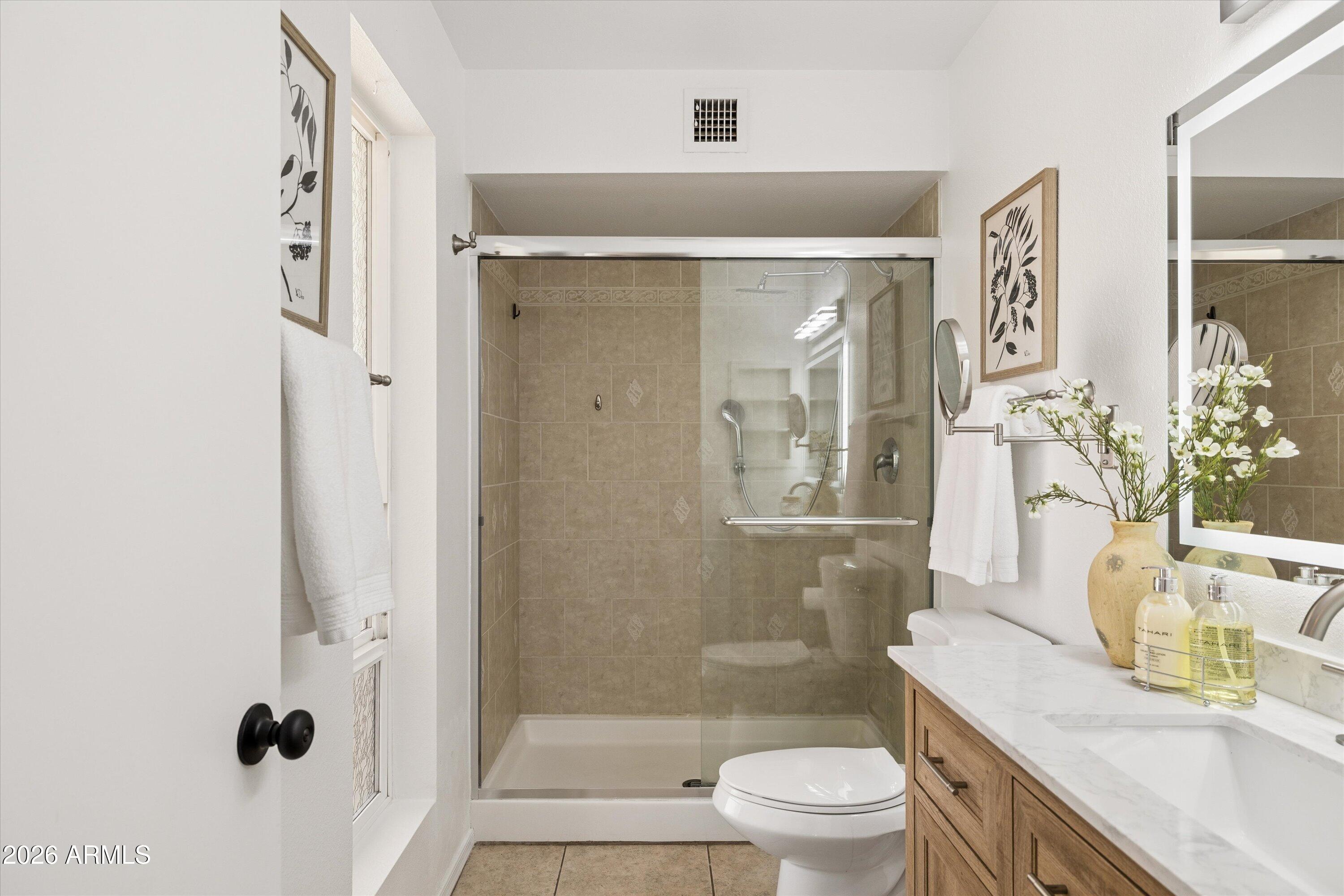 HIDDEN HILLS - Residential