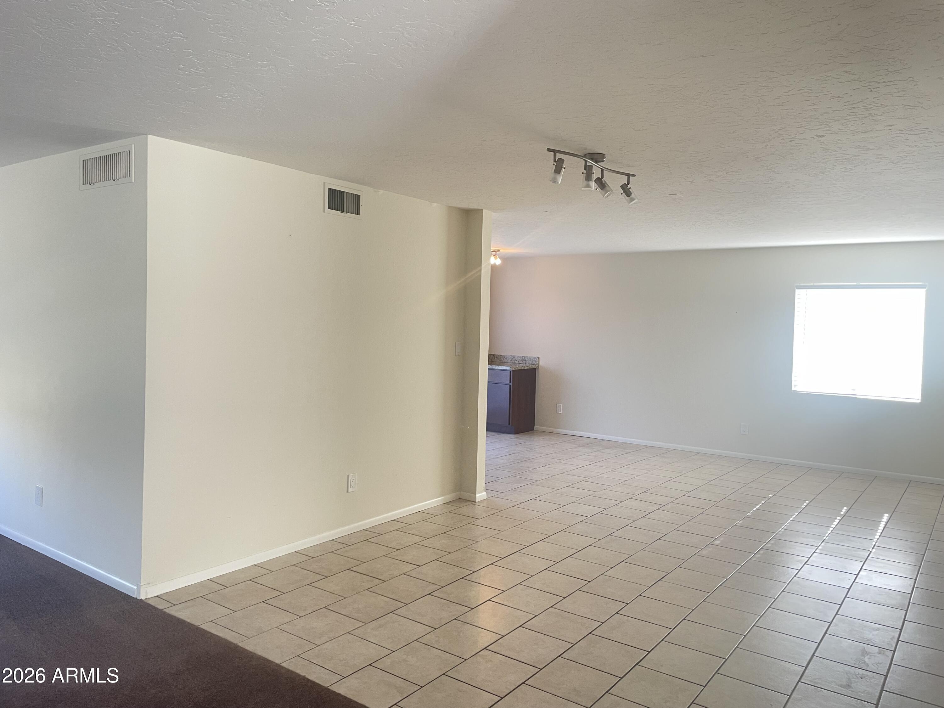 DOBSON RANCH UNIT 1 - Residential Lease