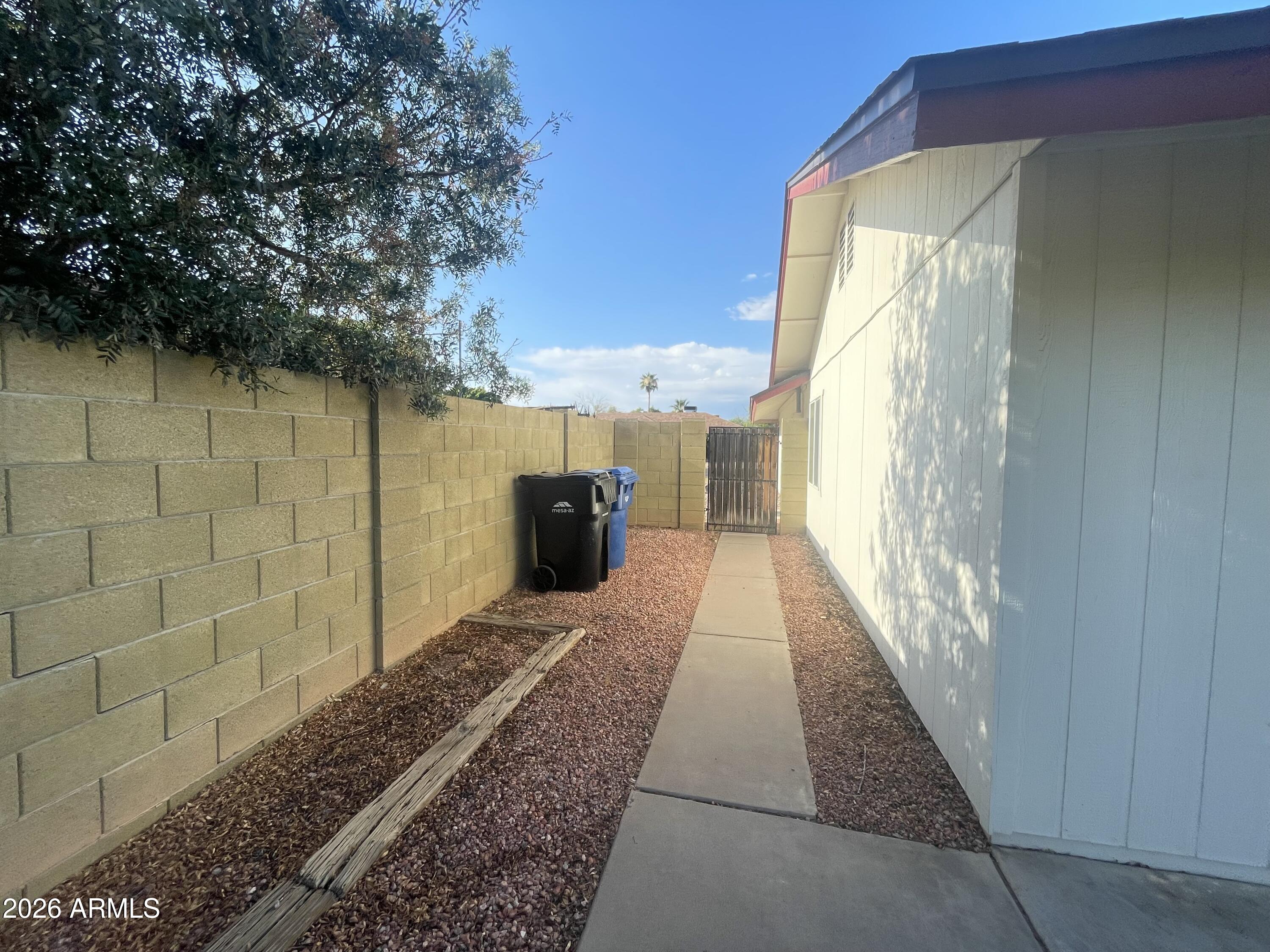 DOBSON RANCH UNIT 1 - Residential Lease