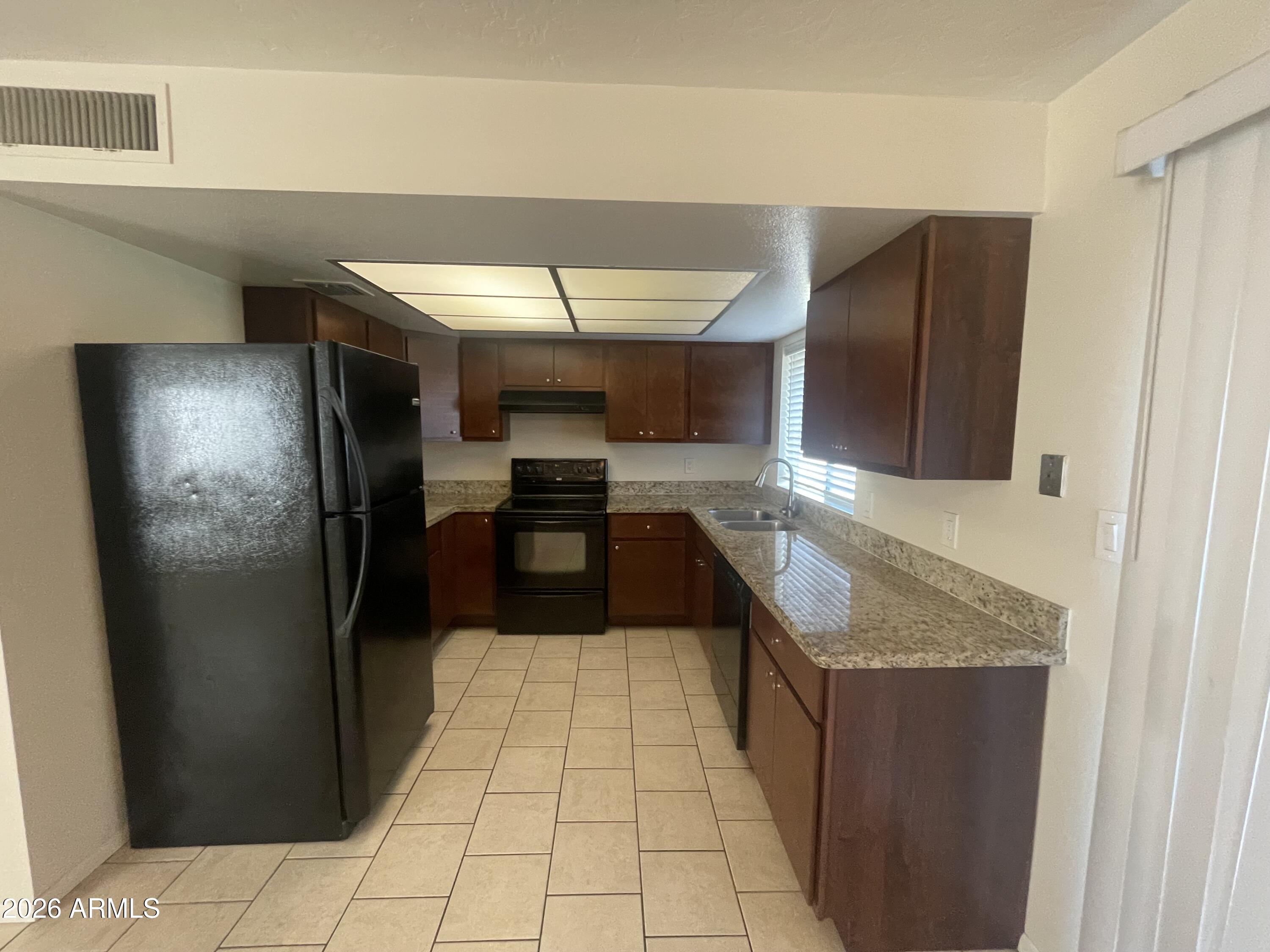 DOBSON RANCH UNIT 1 - Residential Lease