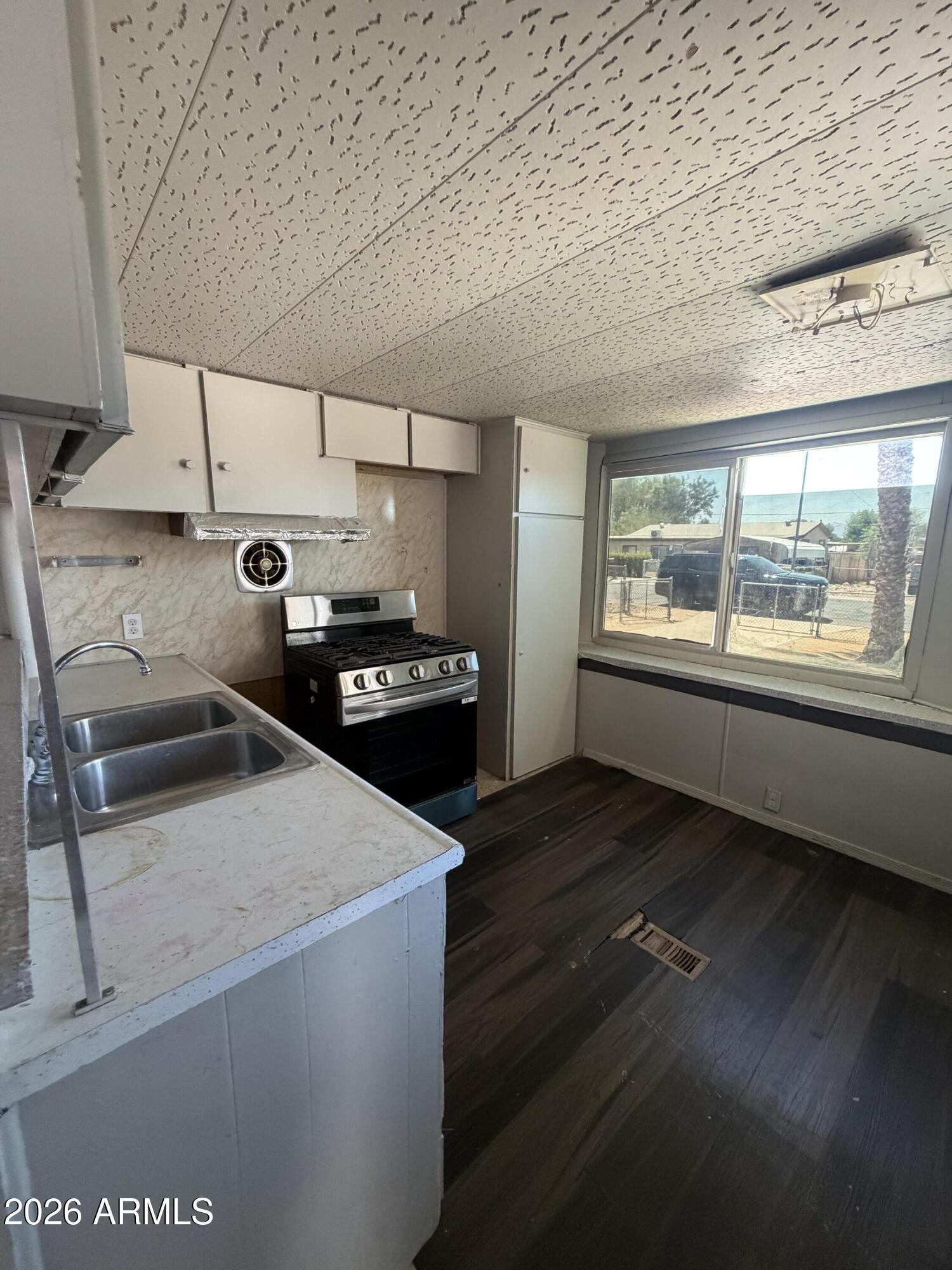 LUKE FIELD HOMES 159-198 225-244 - Residential
