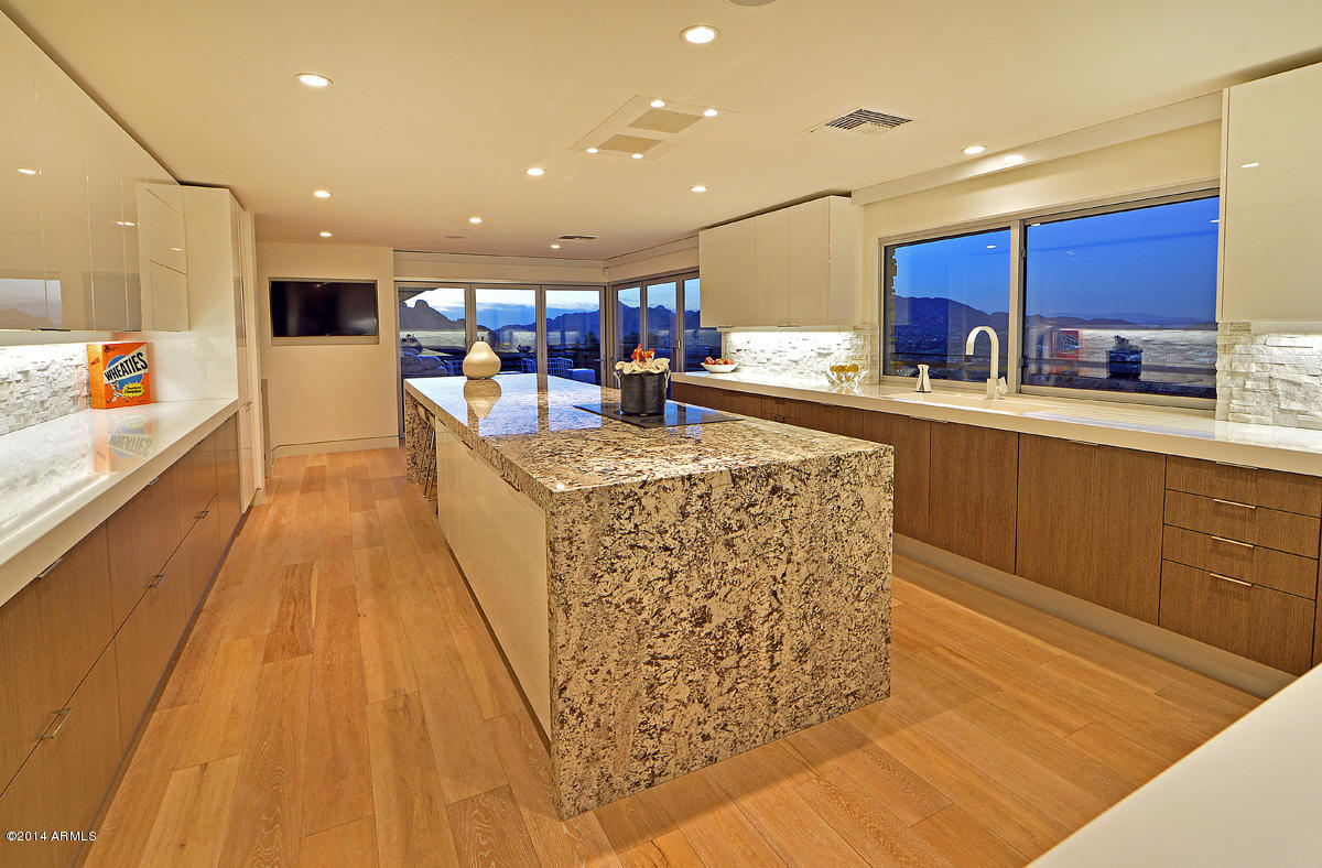 TENNIS RANCH ON CAMELBACK - Residential
