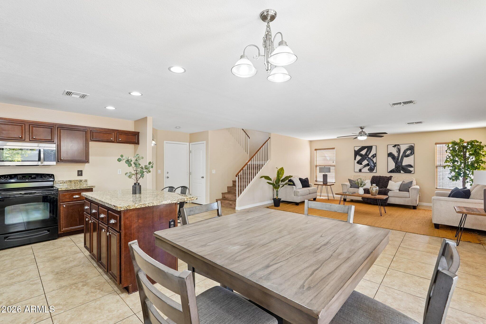 CAMINO A LAGO SOUTH UNIT 8 - Residential