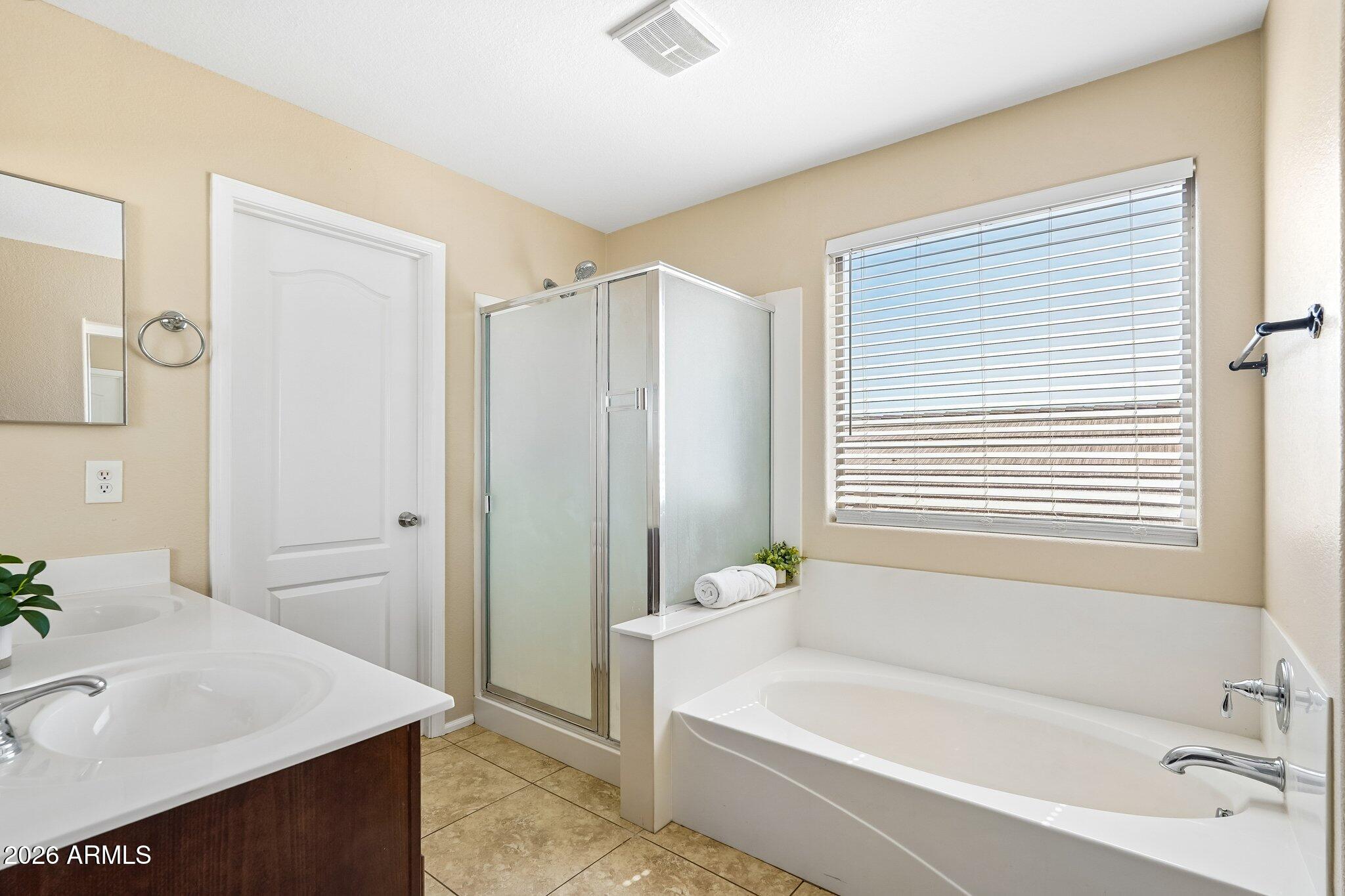 CAMINO A LAGO SOUTH UNIT 8 - Residential