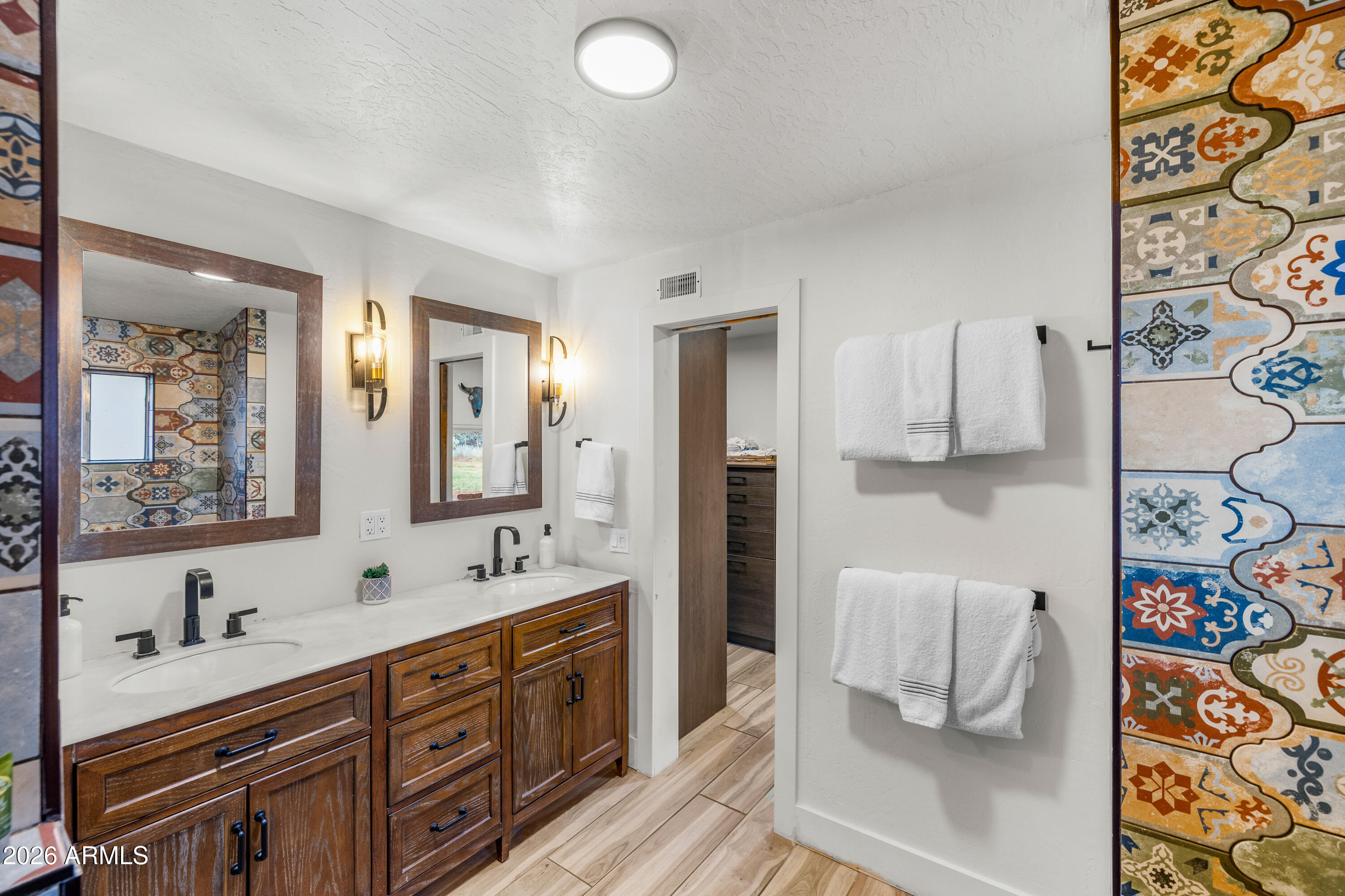 SADDLEROCK HOMES - Residential